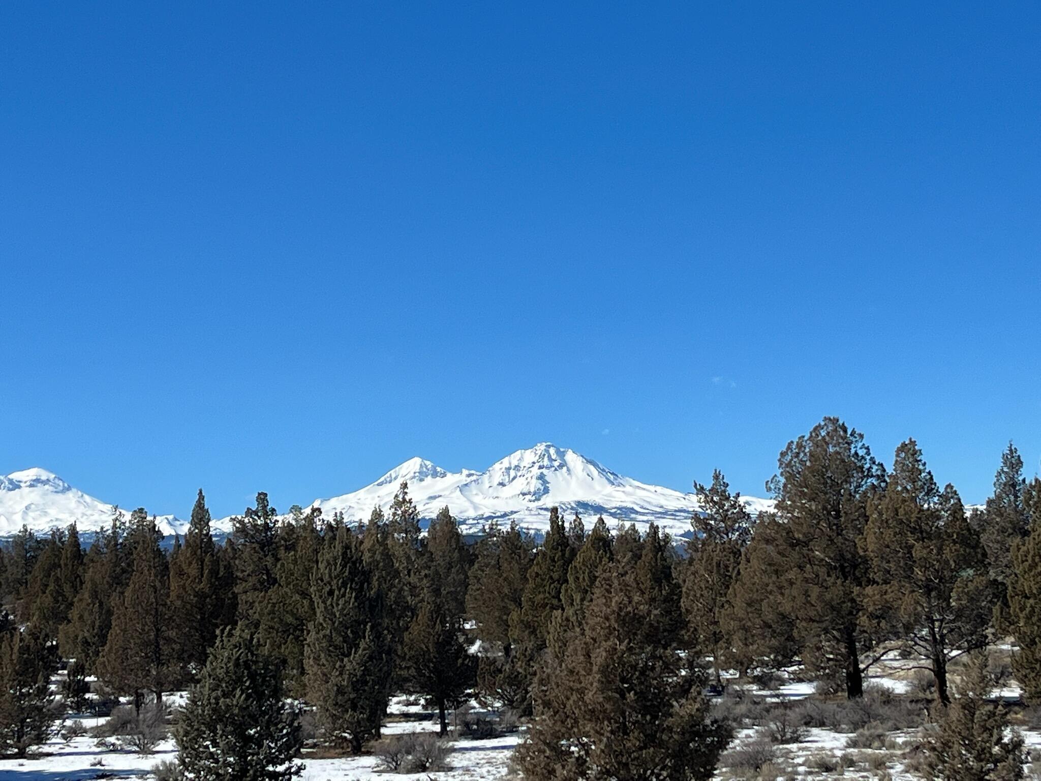 66966 Ten Peaks Court