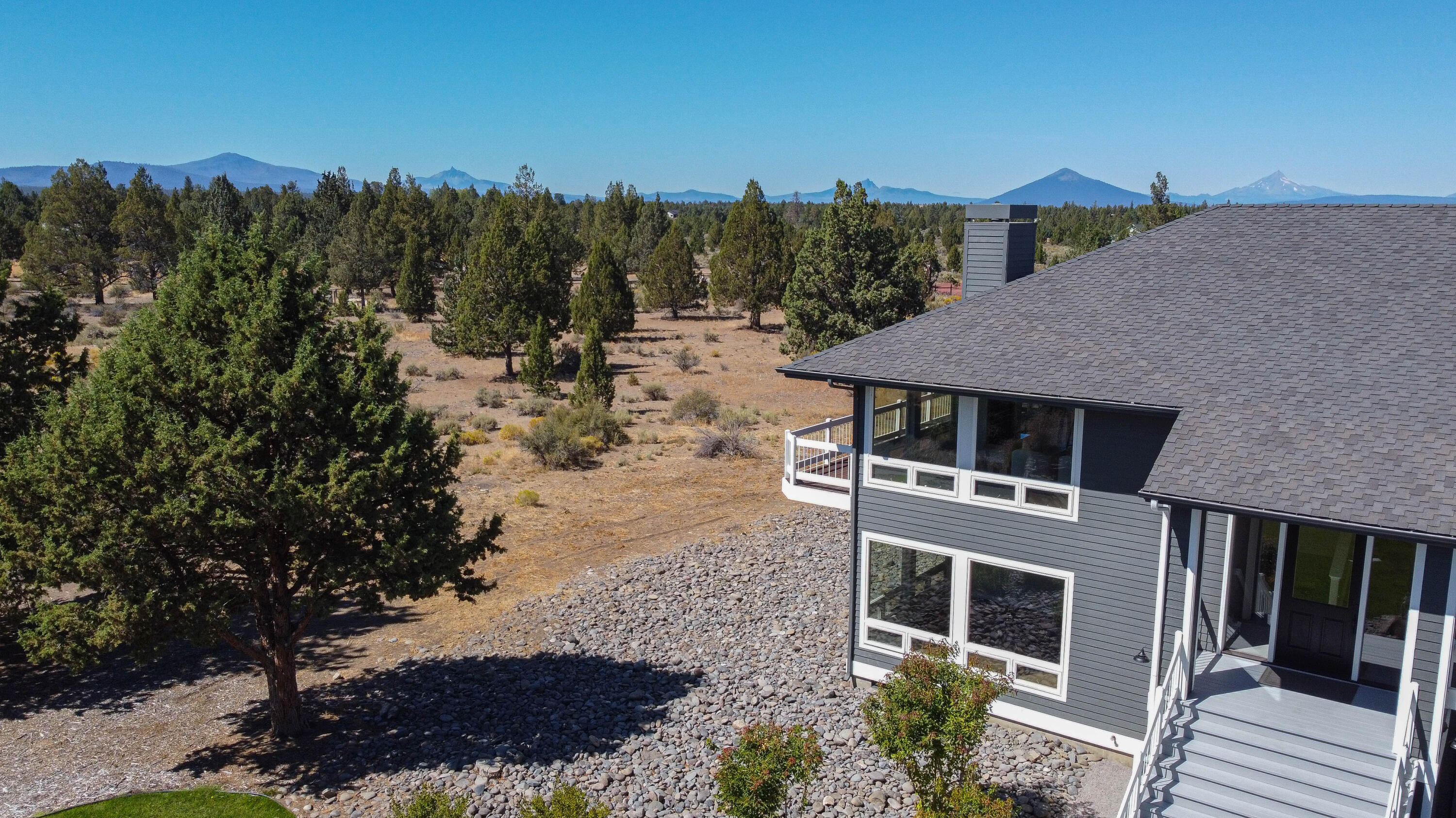 66966 Ten Peaks Court