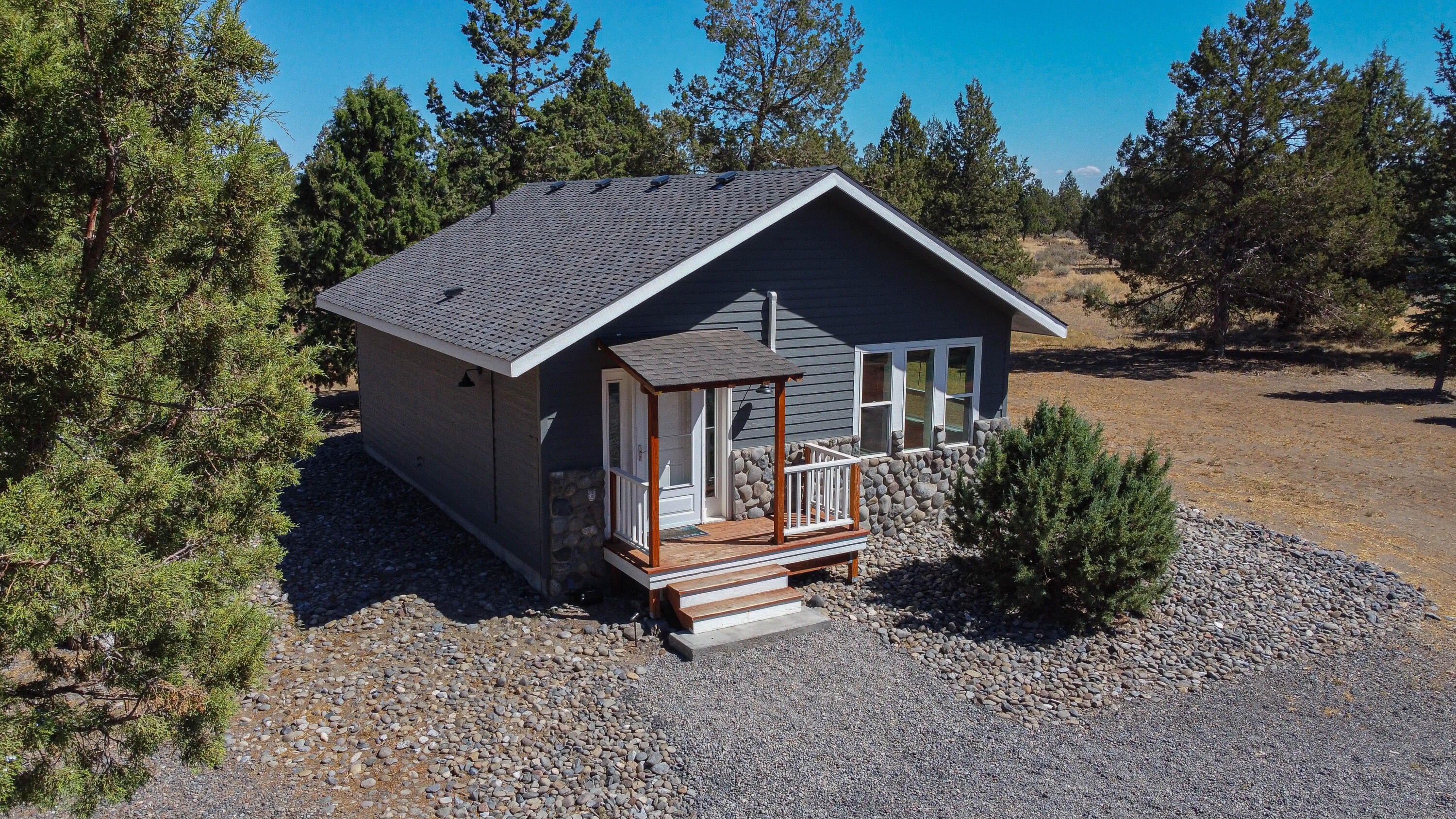 66966 Ten Peaks Court