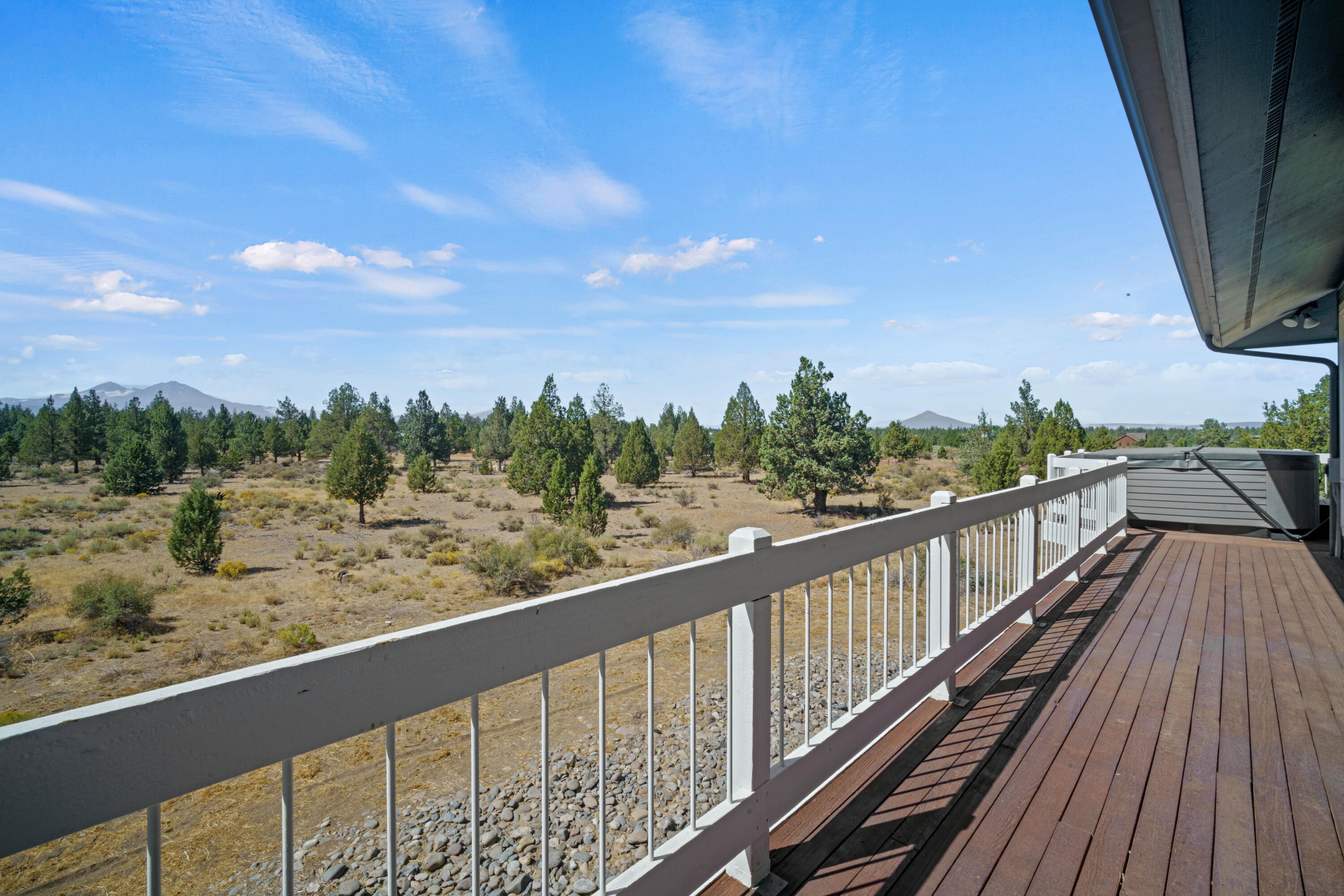 66966 Ten Peaks Court