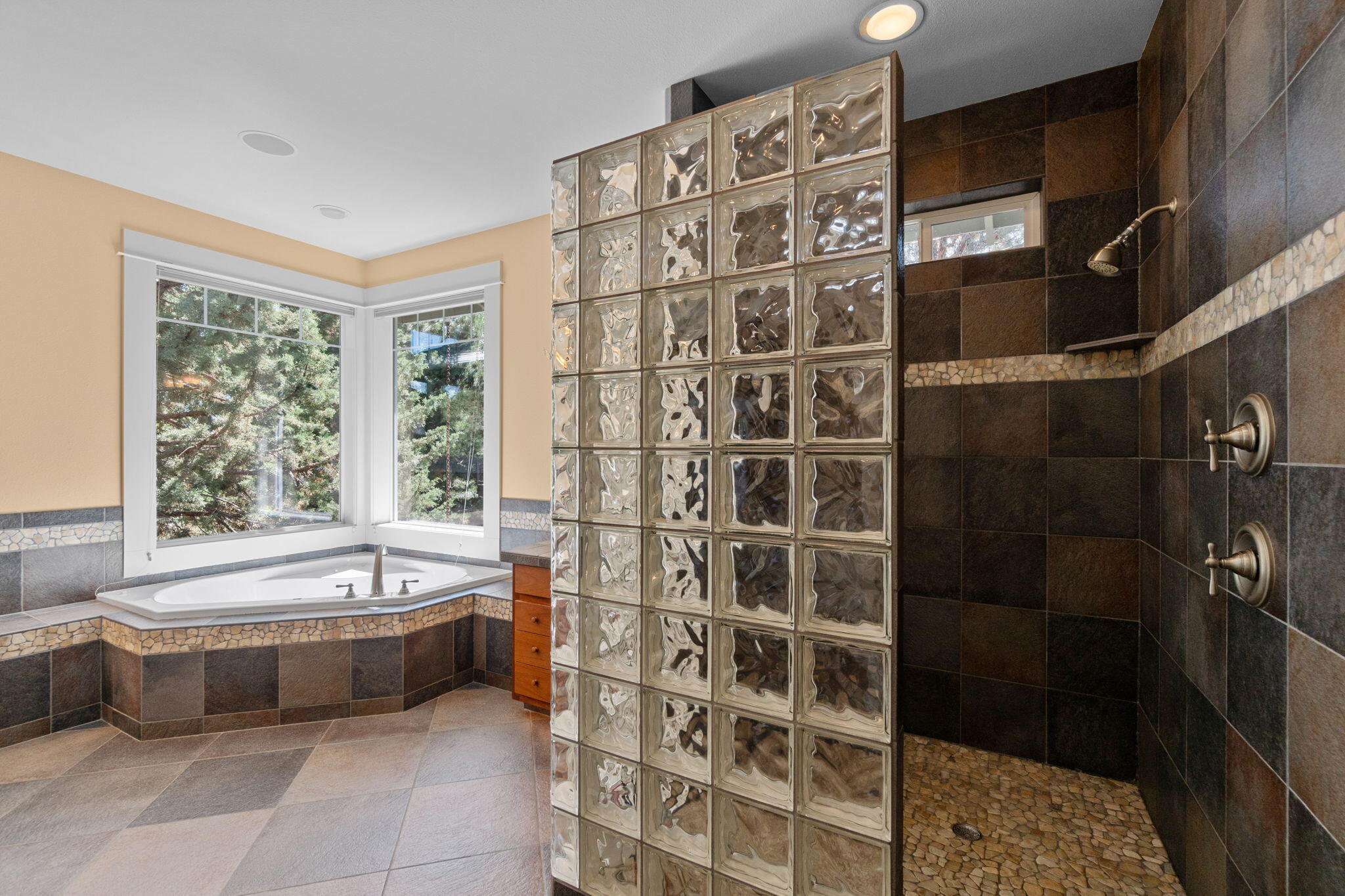 3430 NW Bryce Canyon Lane