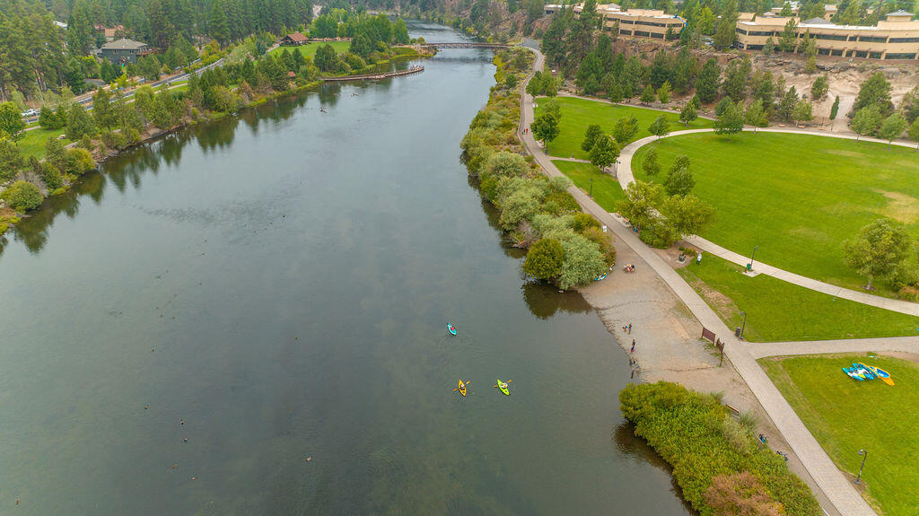 913 SW Vantage Point Way