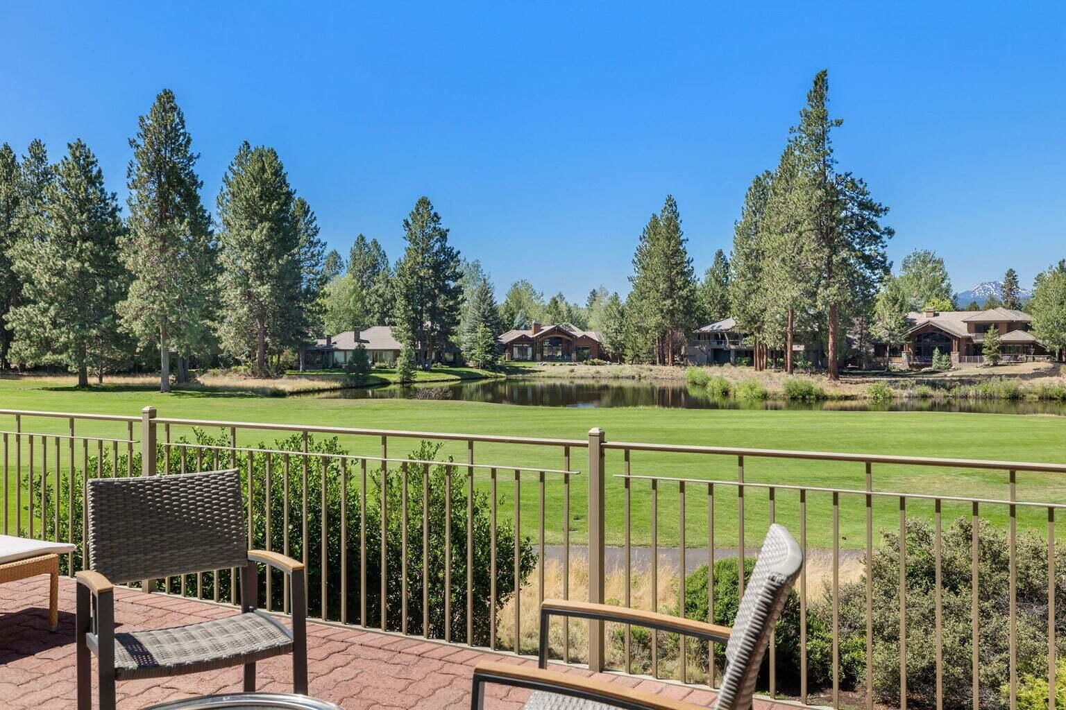 61776 Tam McArthur Loop