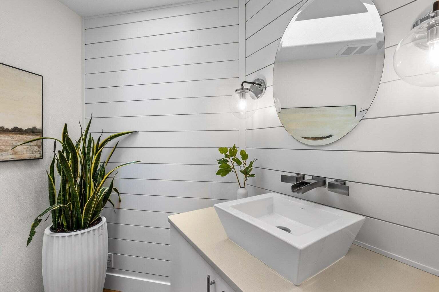 61776 Tam McArthur Loop