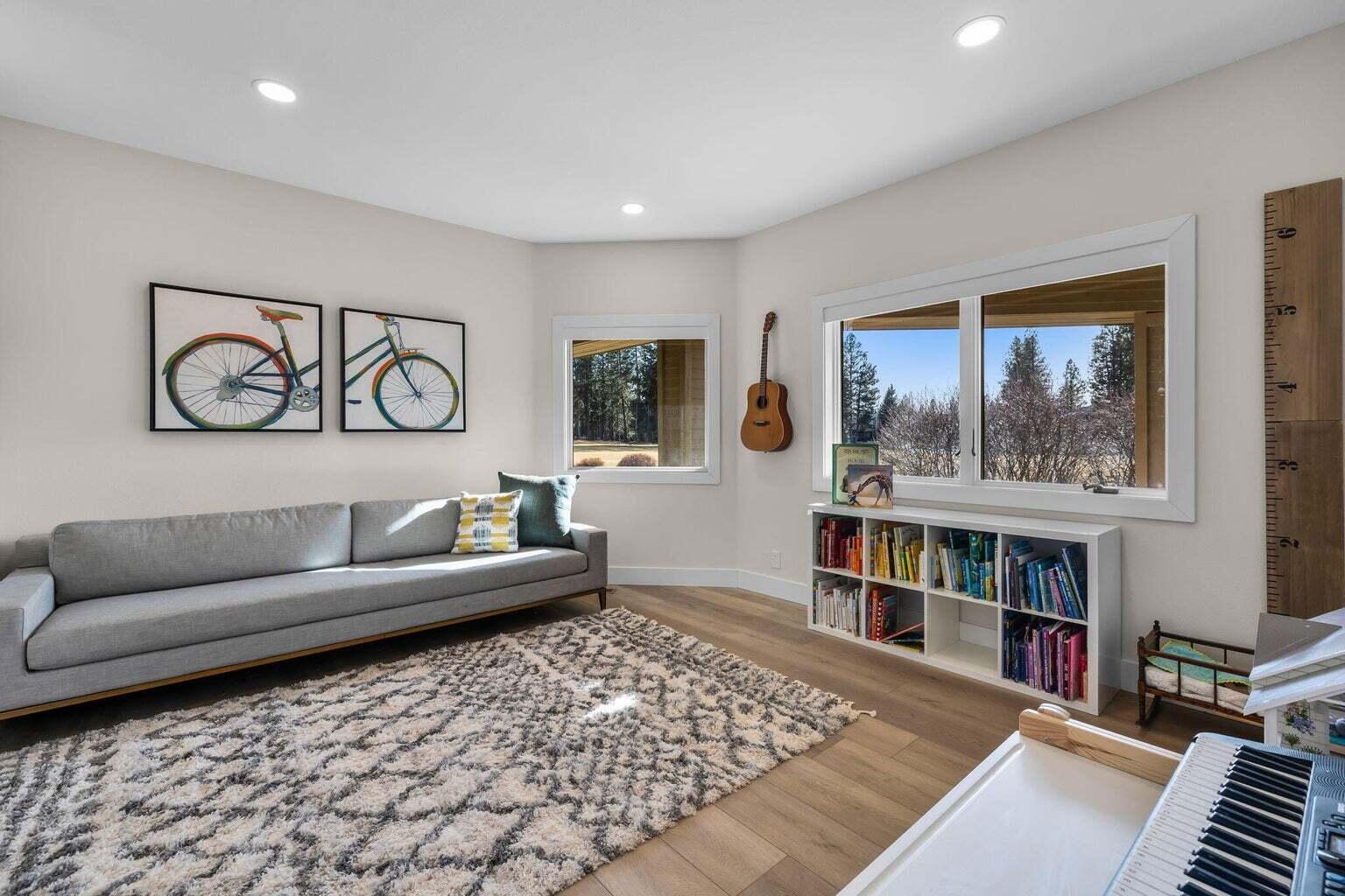 61776 Tam McArthur Loop