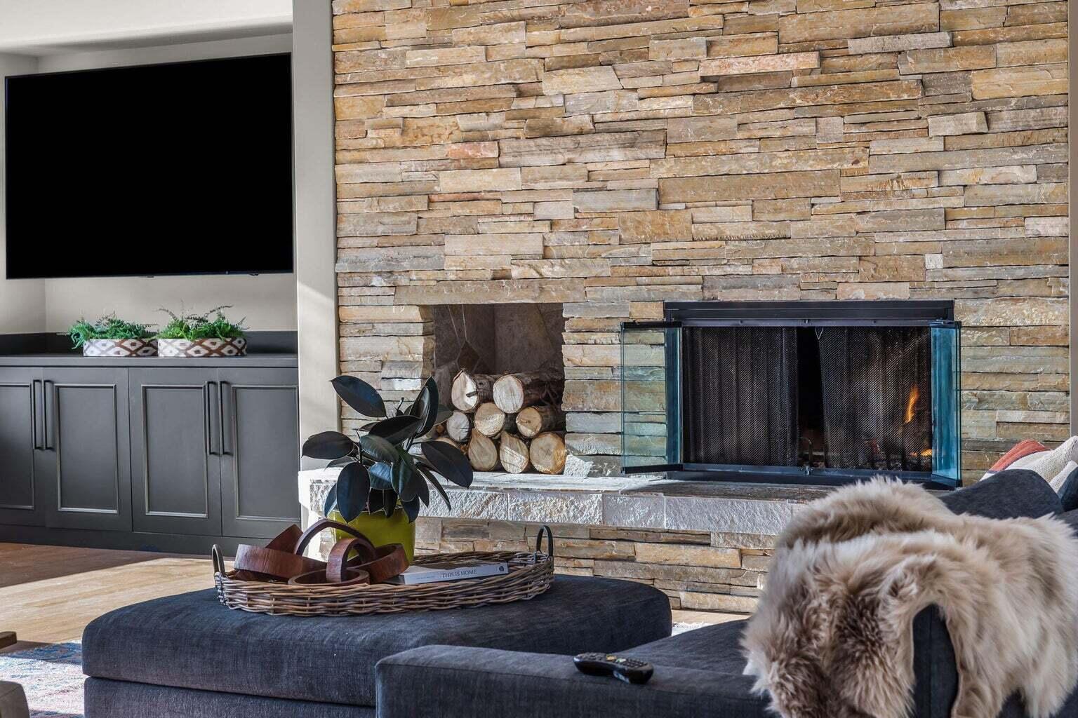 61776 Tam McArthur Loop