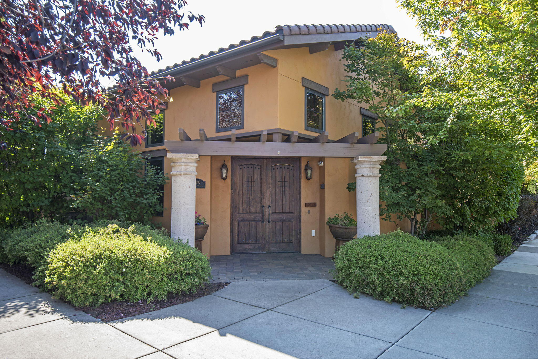 63123 NW Via Cambria