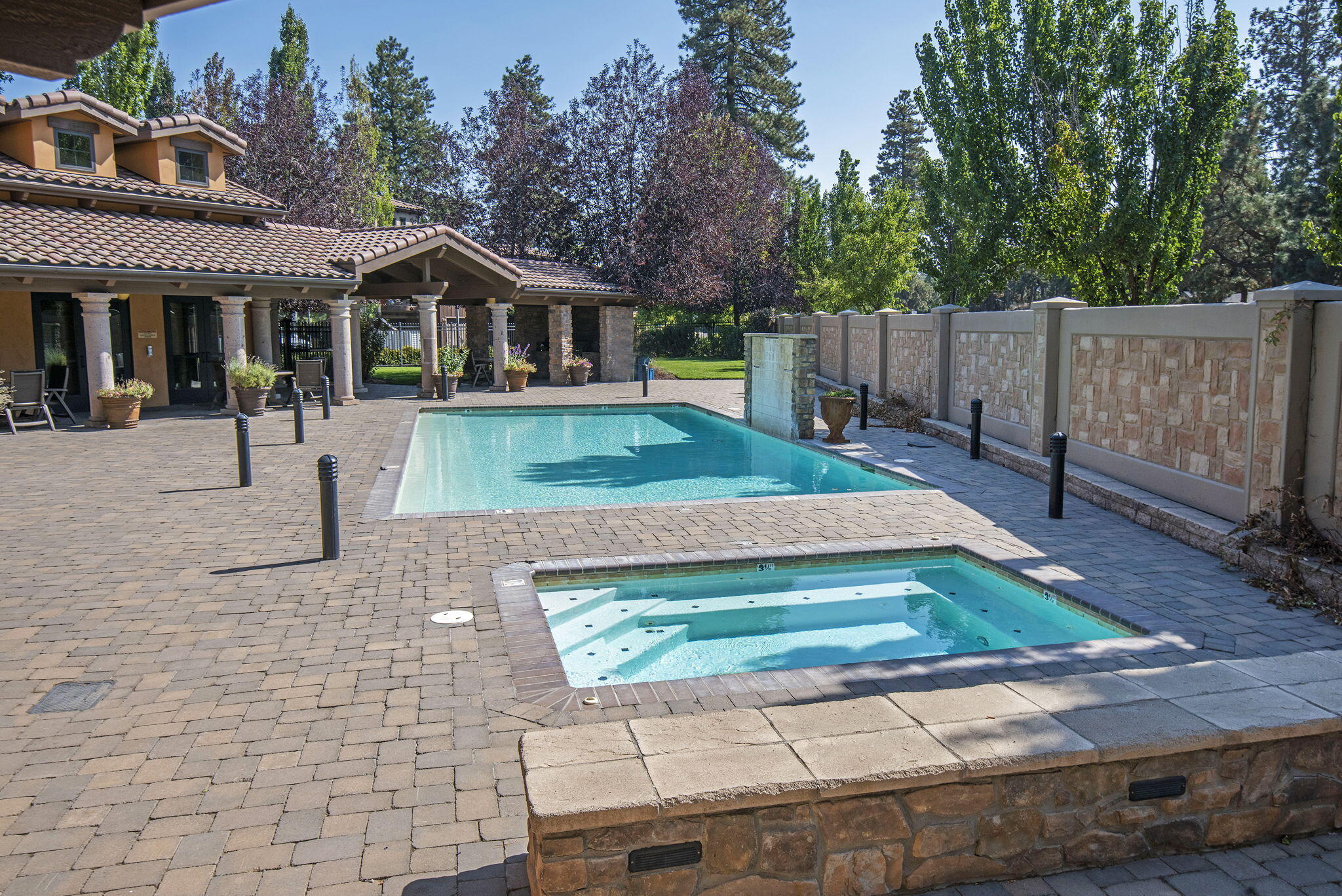 63123 NW Via Cambria