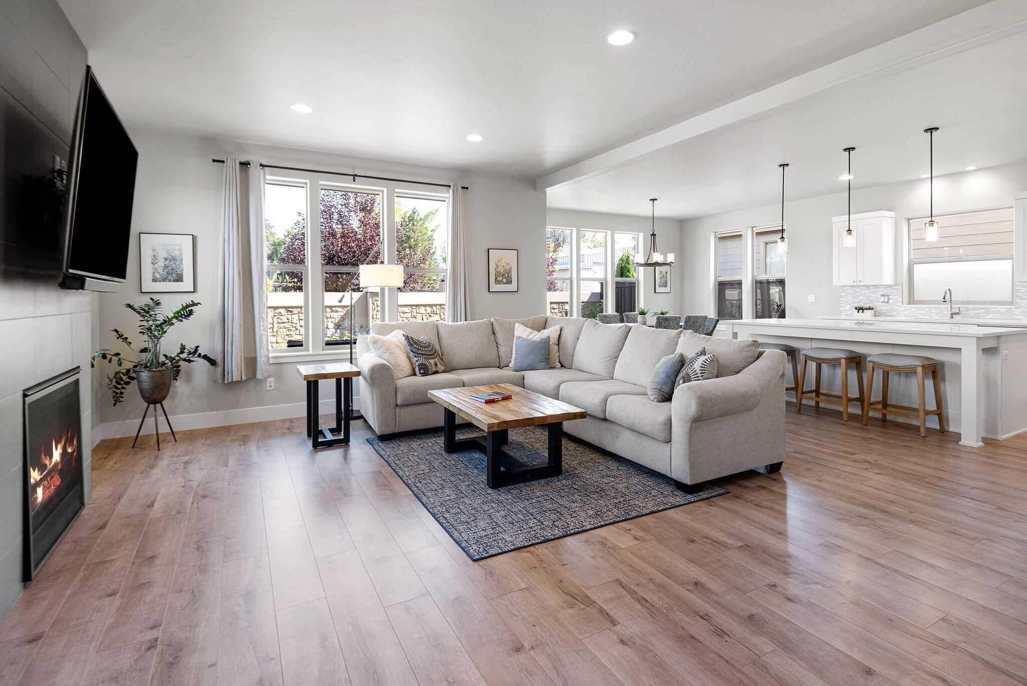 63123 NW Via Cambria