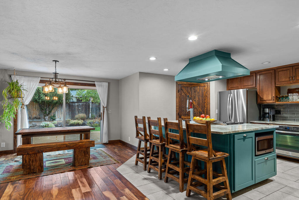 2040 NE Shepard Road