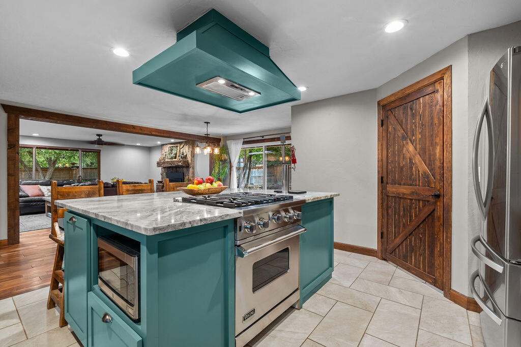 2040 NE Shepard Road