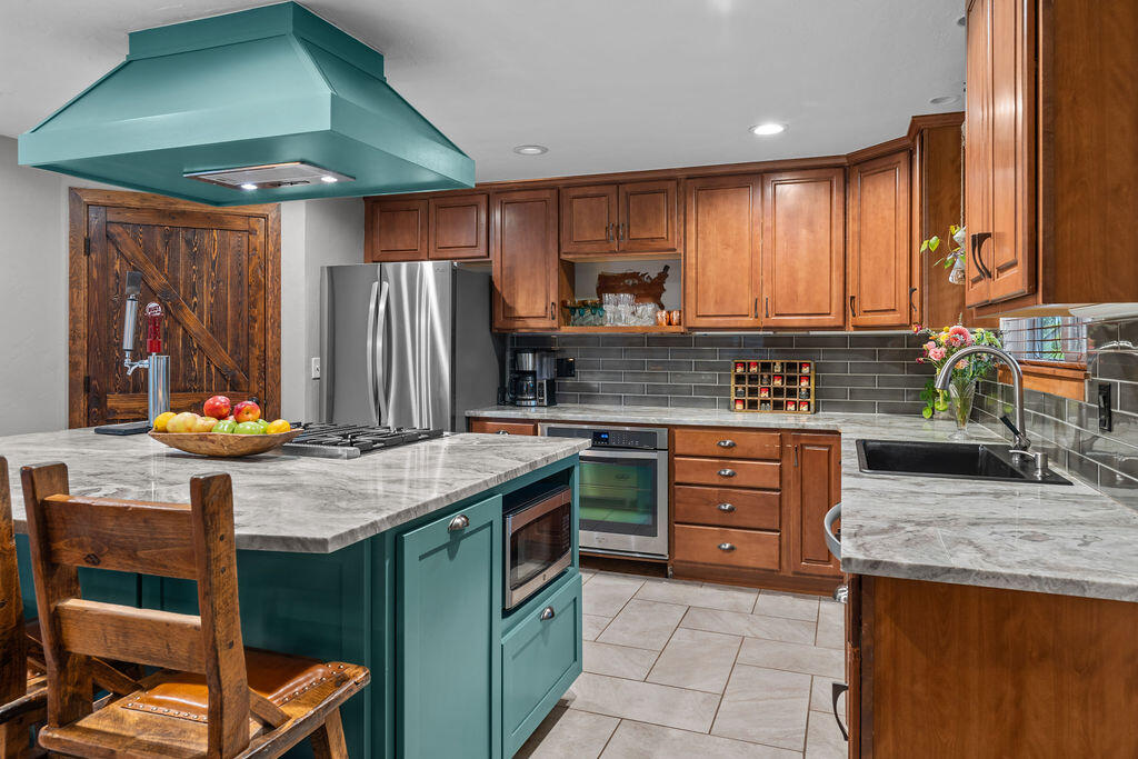 2040 NE Shepard Road