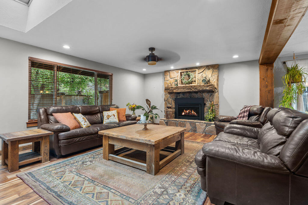 2040 NE Shepard Road