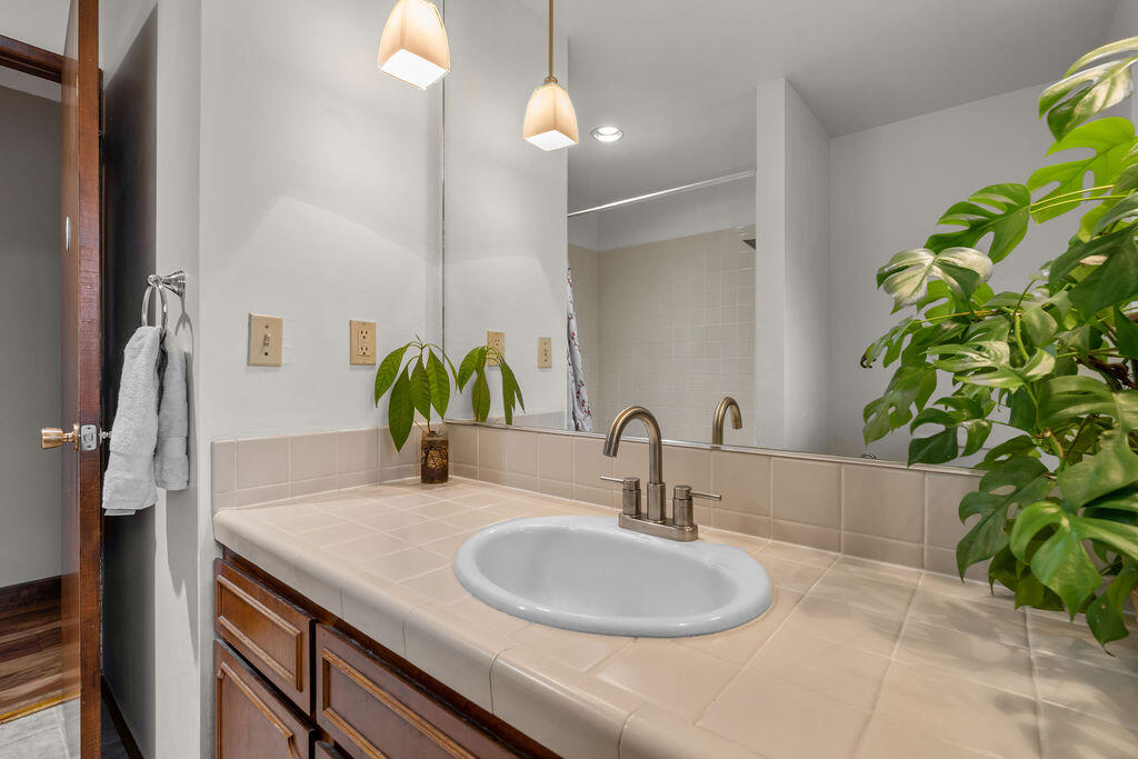 2040 NE Shepard Road