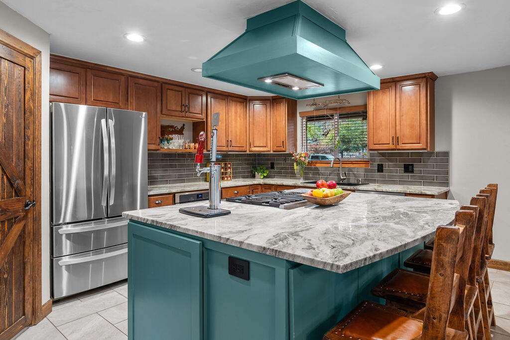 2040 NE Shepard Road