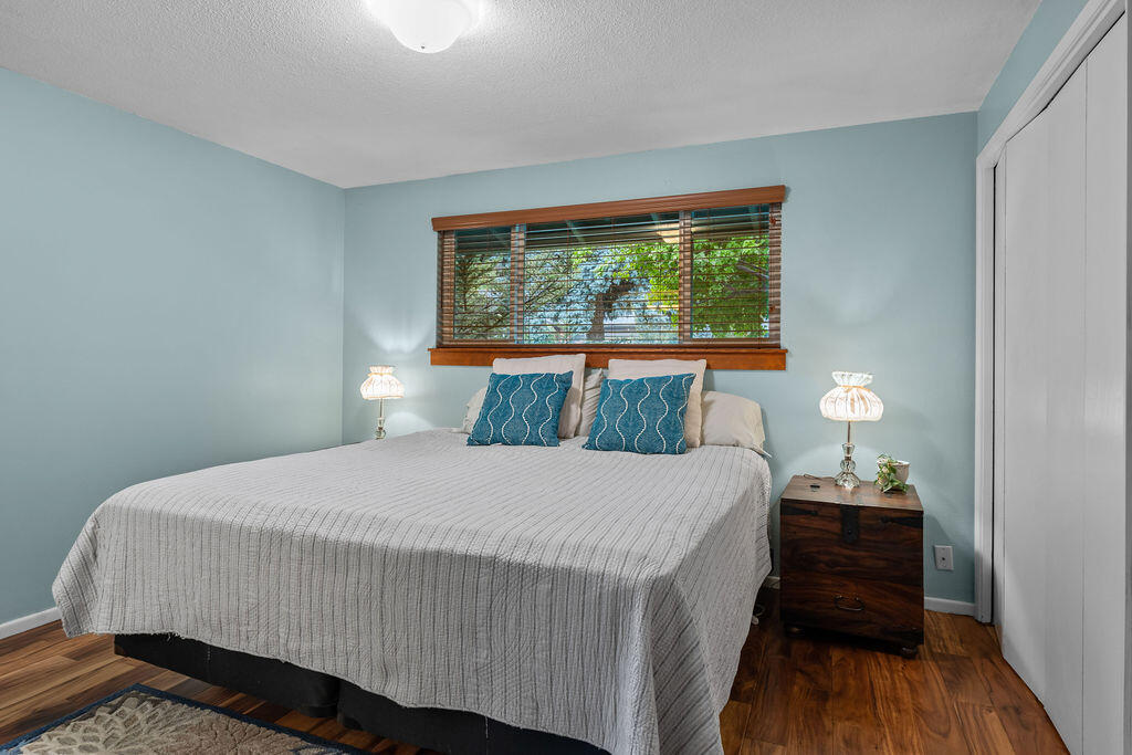 2040 NE Shepard Road