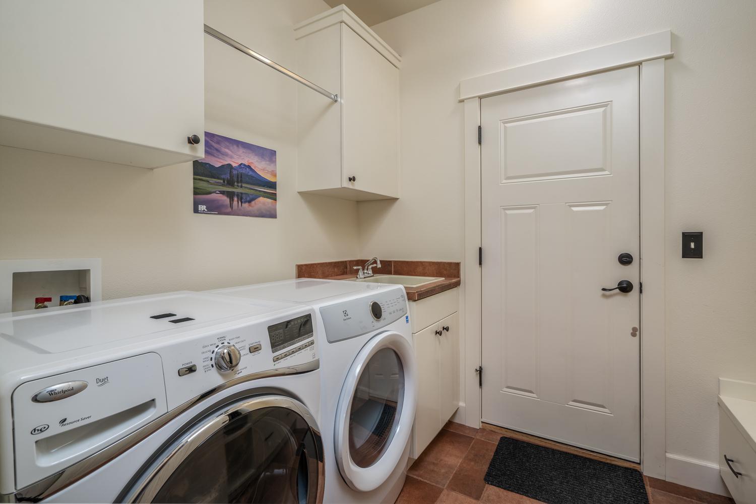 839 NW John Fremont Street