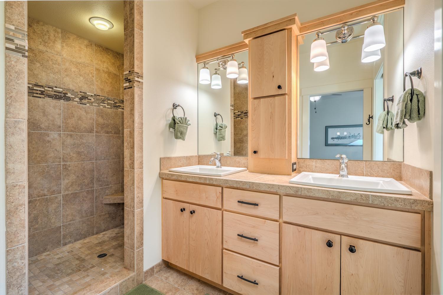 839 NW John Fremont Street