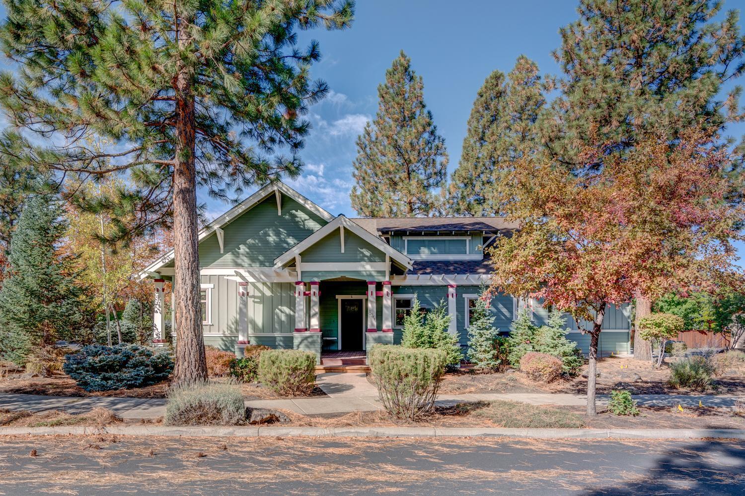 839 NW John Fremont Street