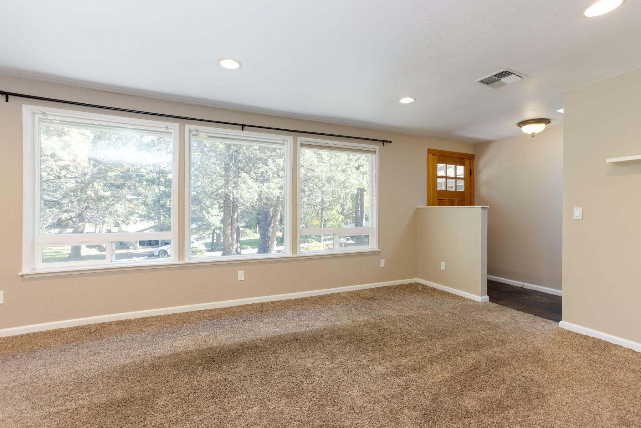 61335 Robin Hood Lane