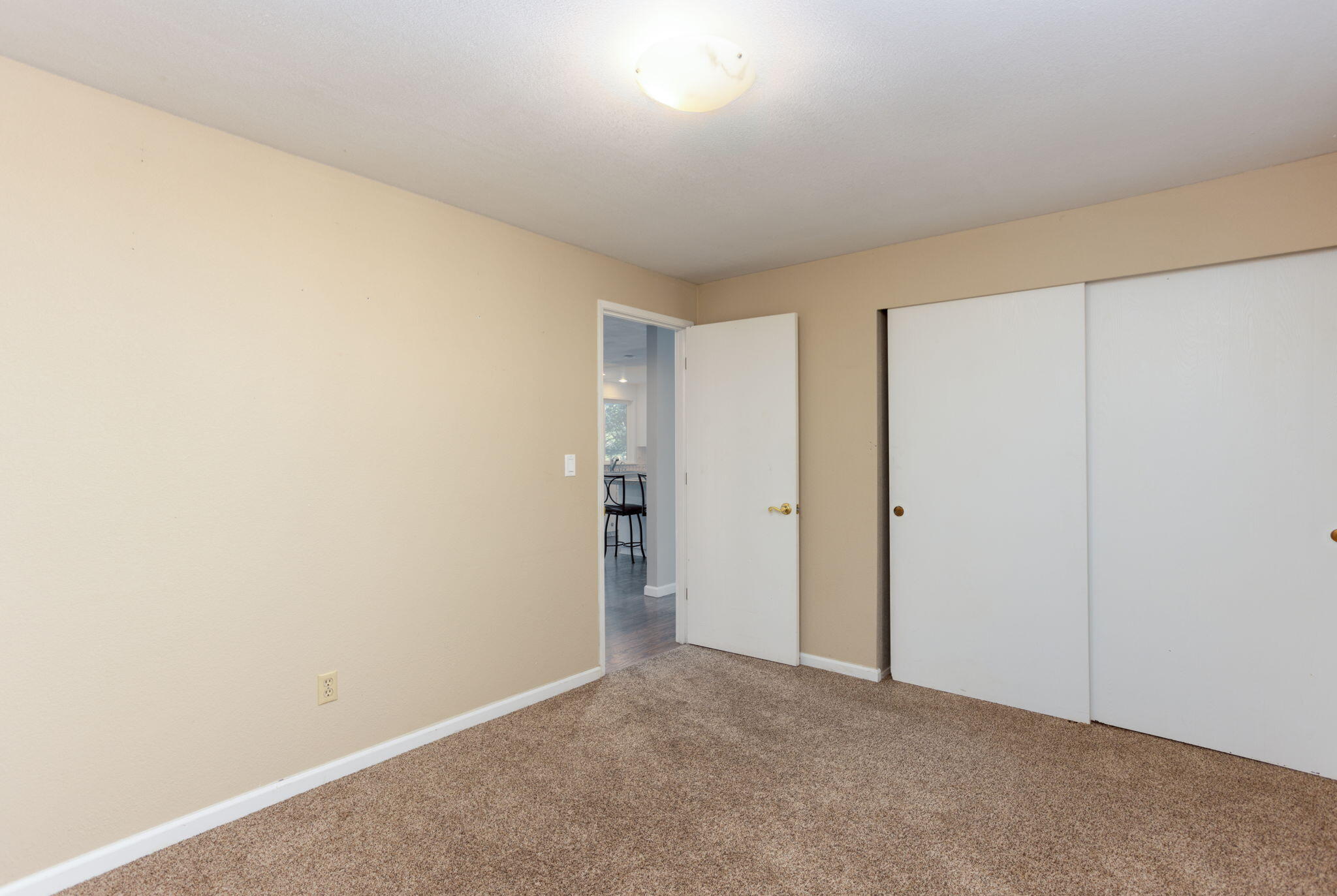 61335 Robin Hood Lane