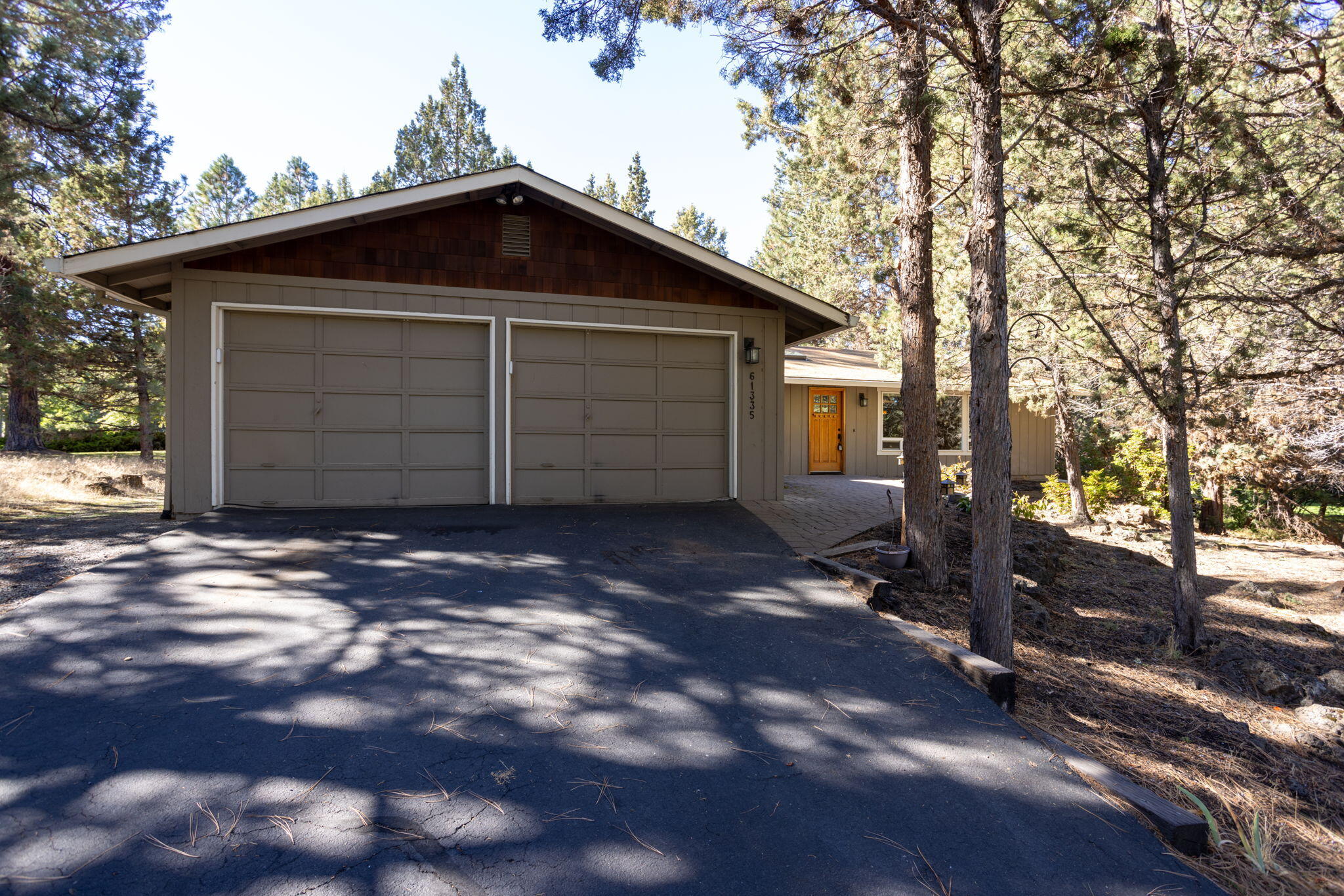 61335 Robin Hood Lane