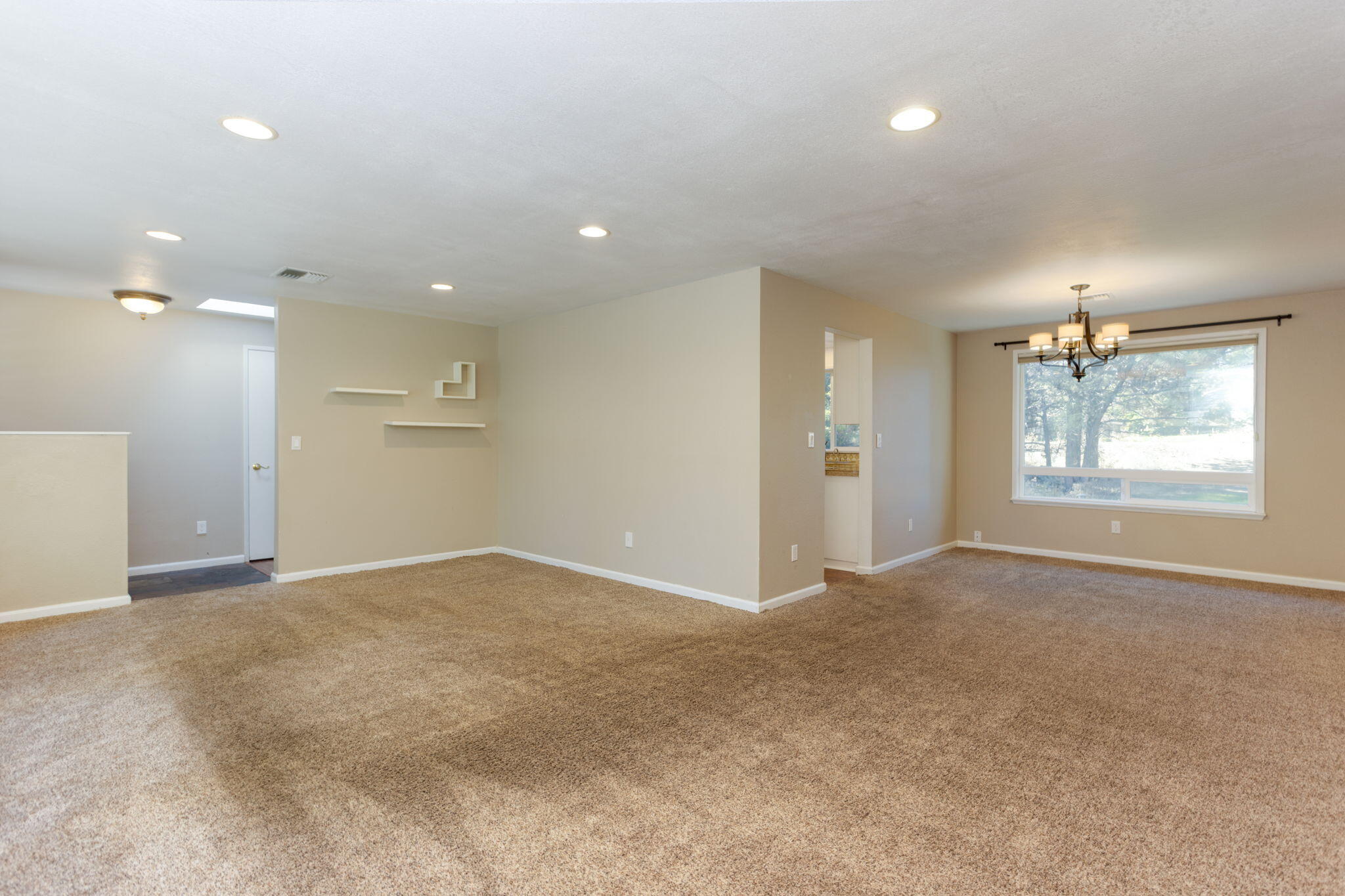 61335 Robin Hood Lane