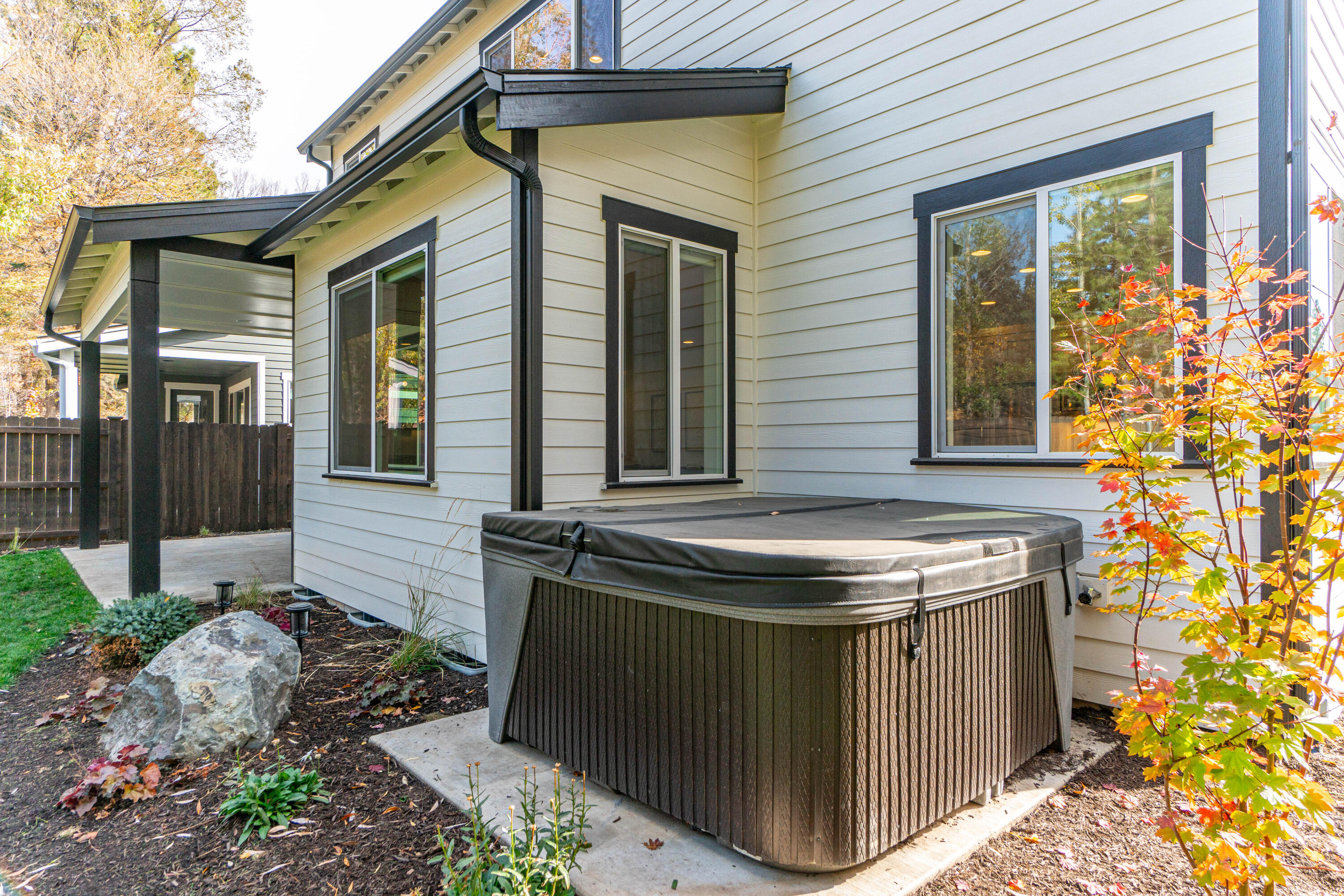 63143 NW Vista Meadow Lane