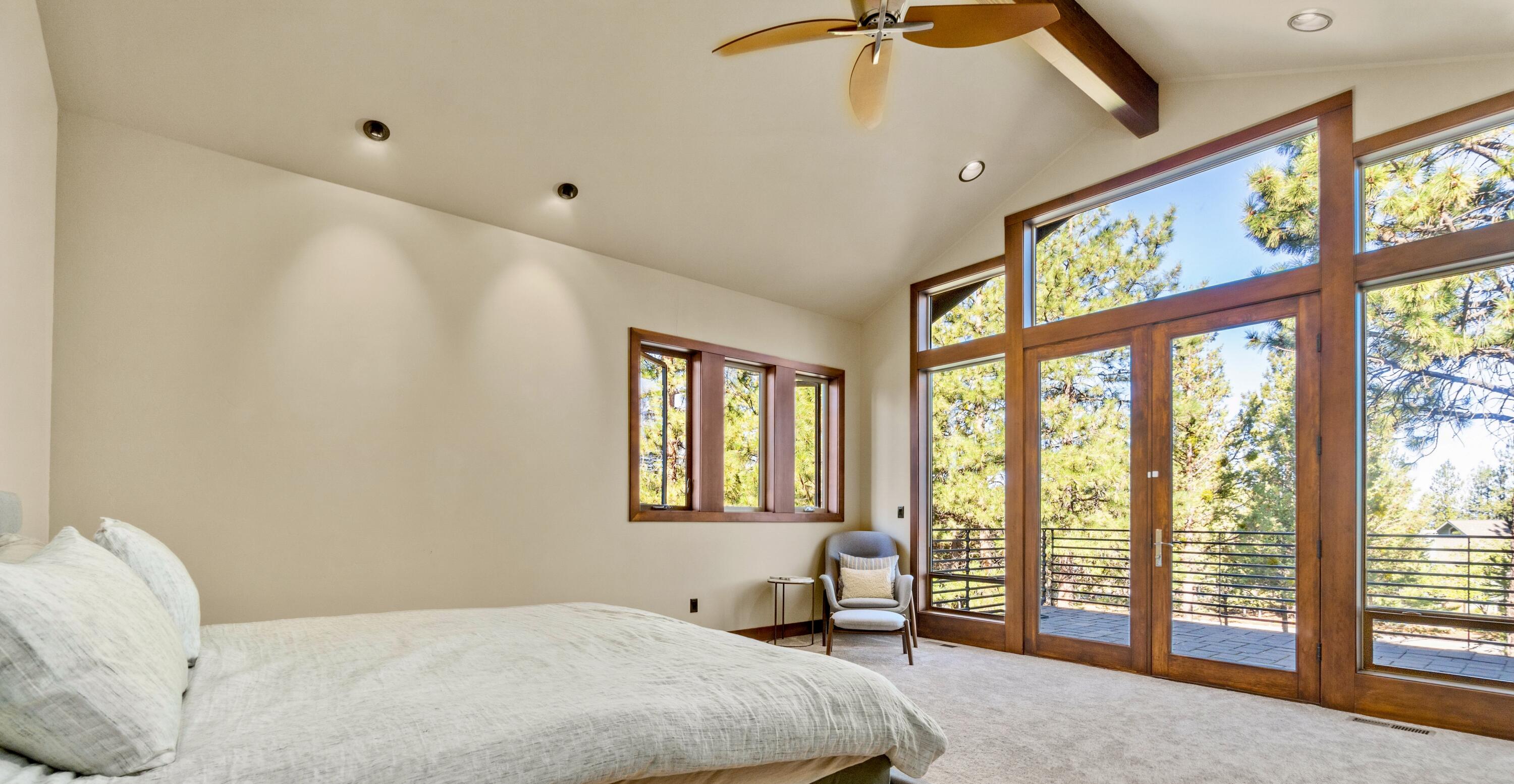 1668 NW Summit Drive