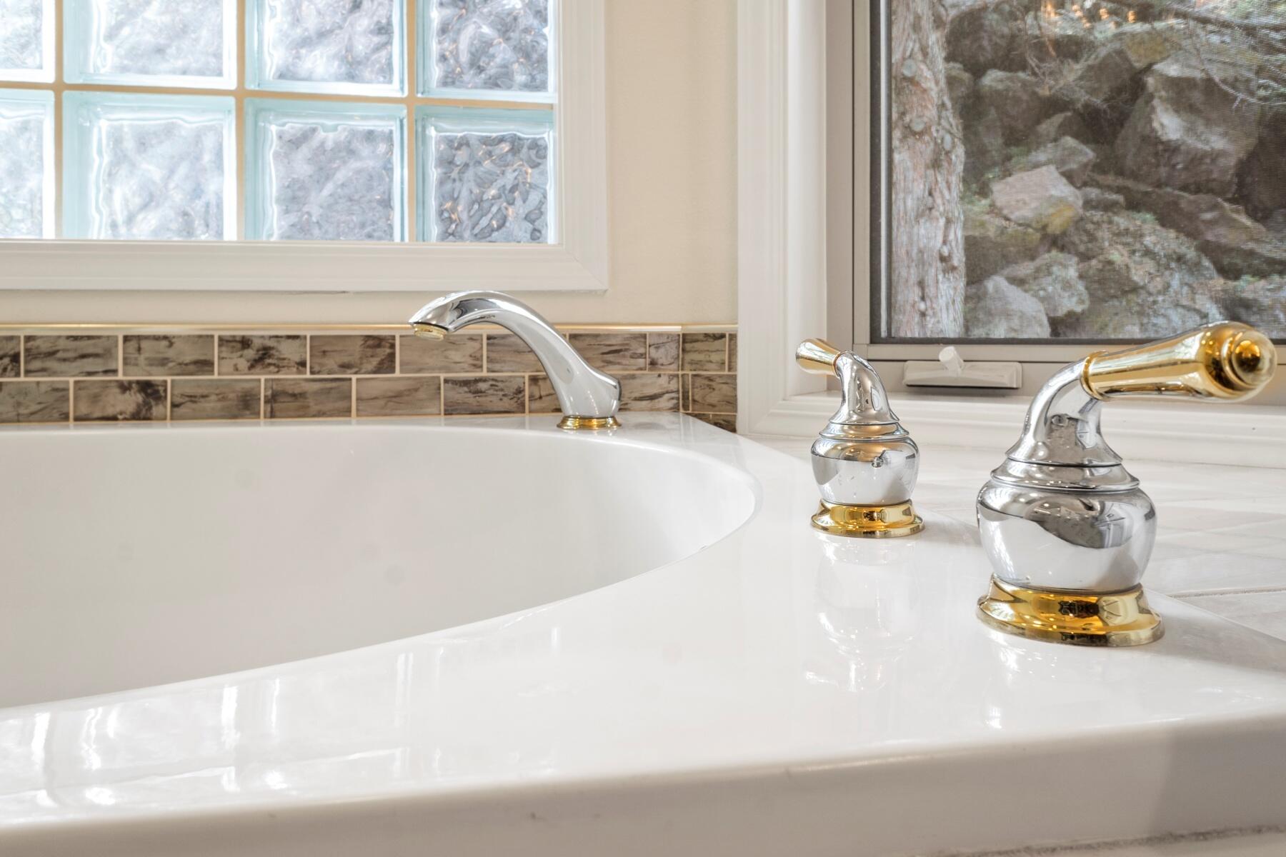 1951 SW Prestwick Place