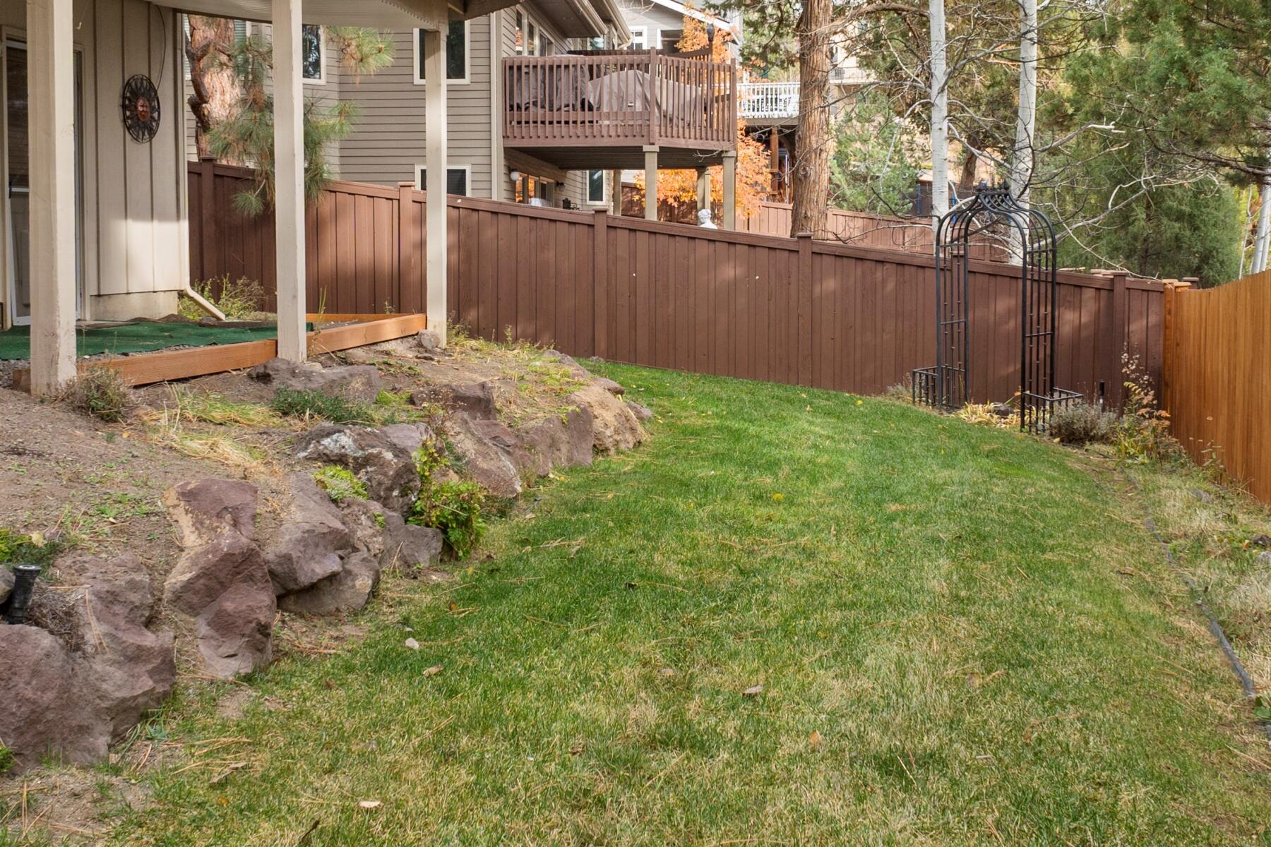 1951 SW Prestwick Place