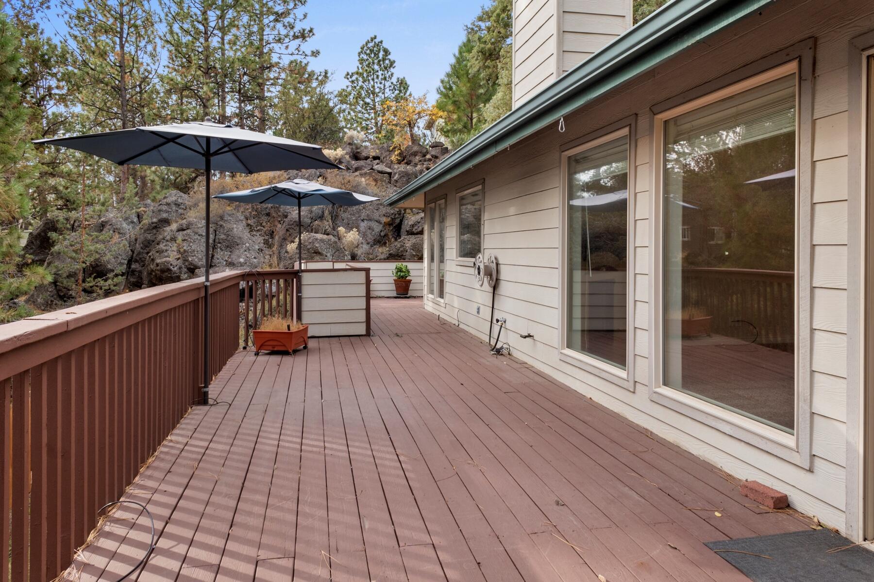 1951 SW Prestwick Place