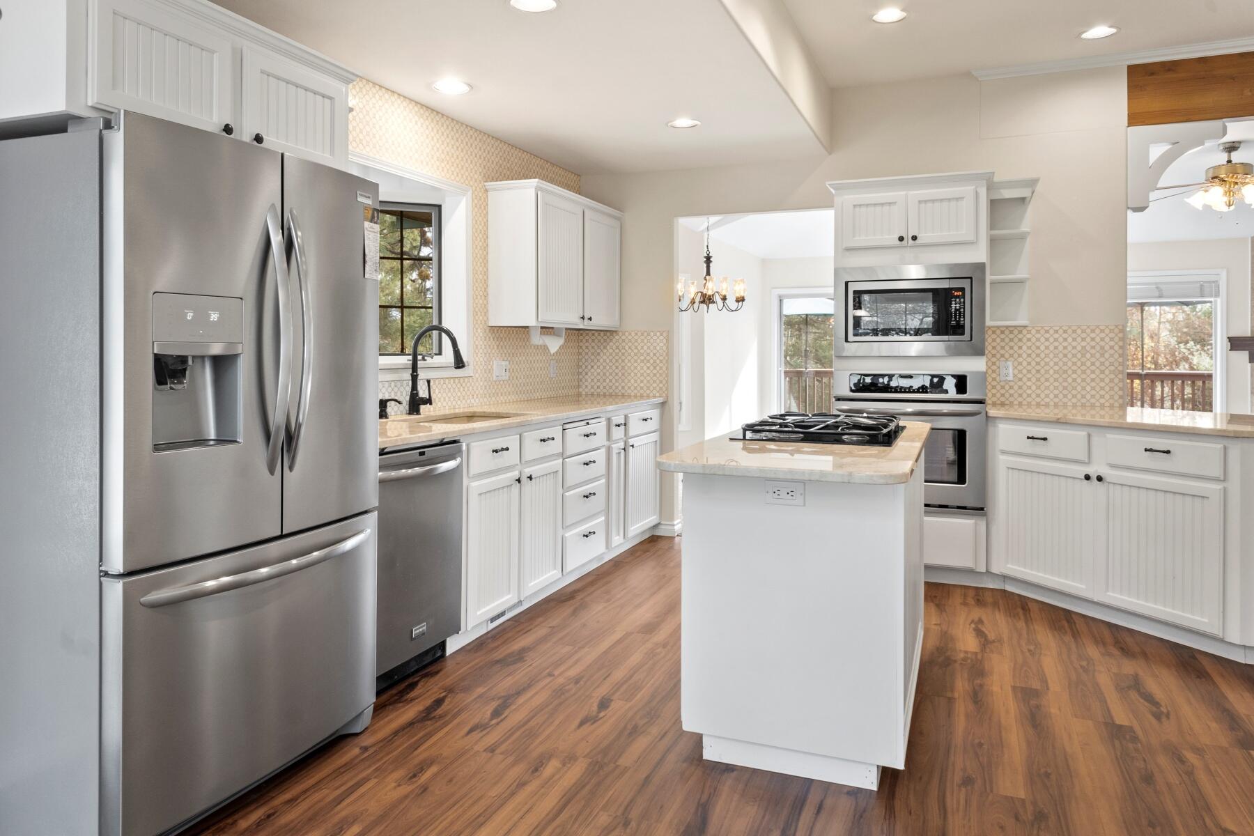 1951 SW Prestwick Place