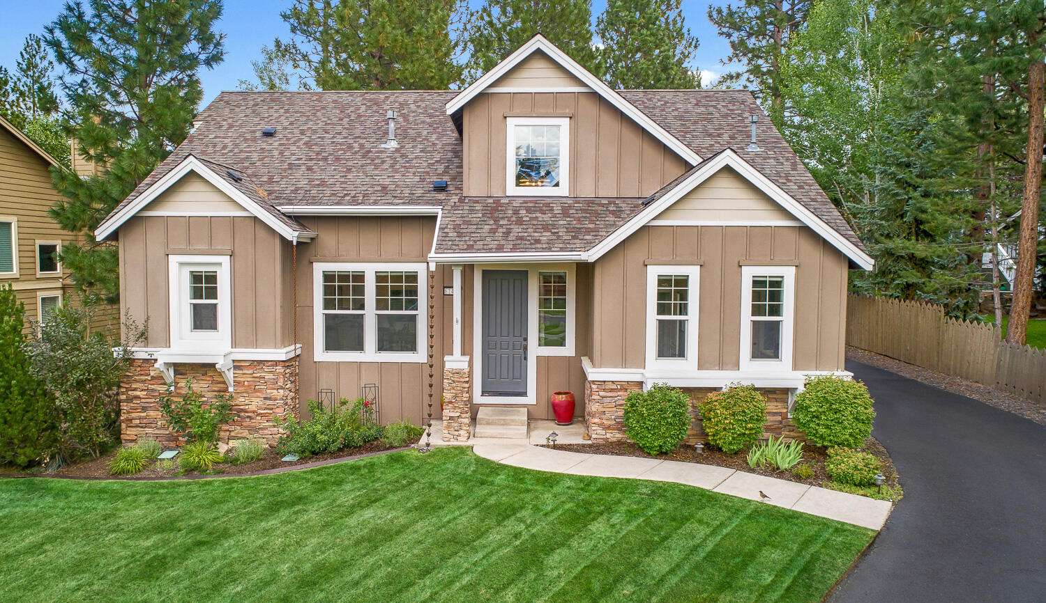 61486 Diamond Lake Drive