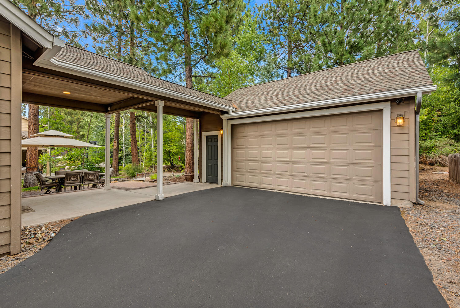 61486 Diamond Lake Drive