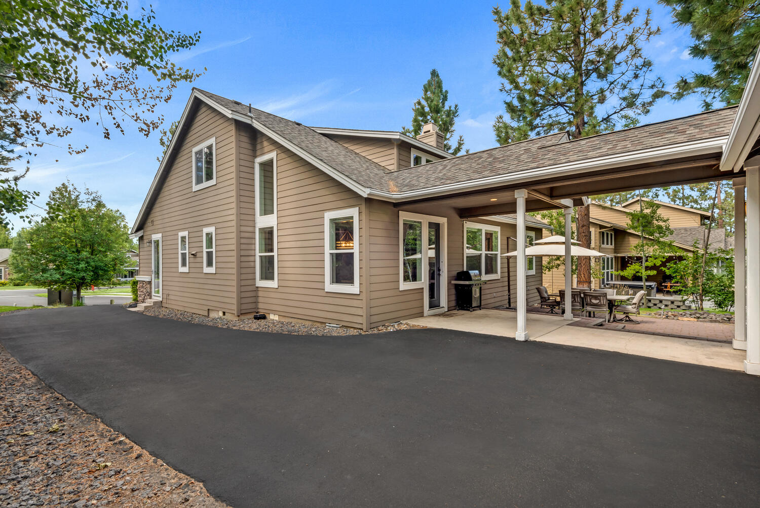 61486 Diamond Lake Drive