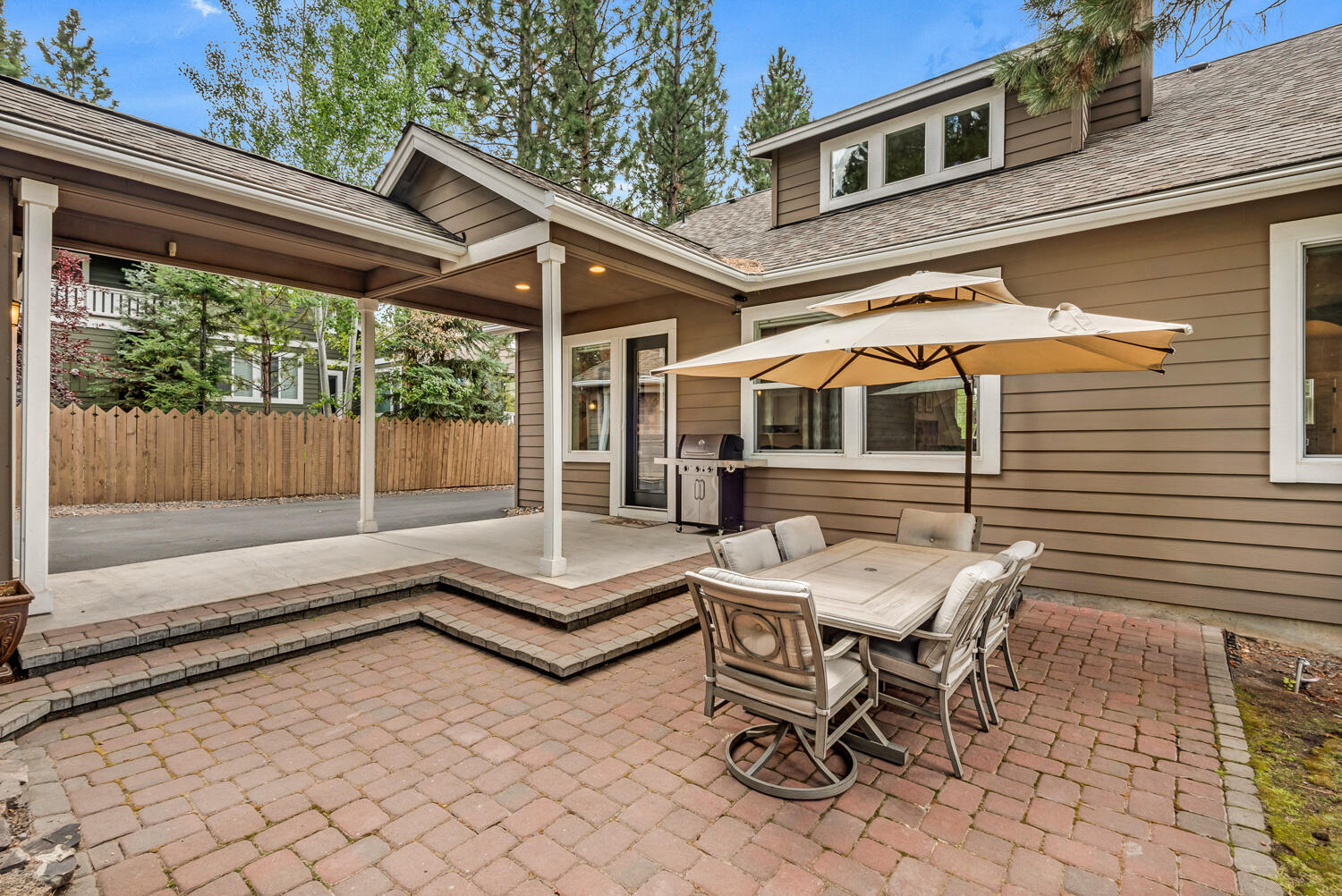 61486 Diamond Lake Drive