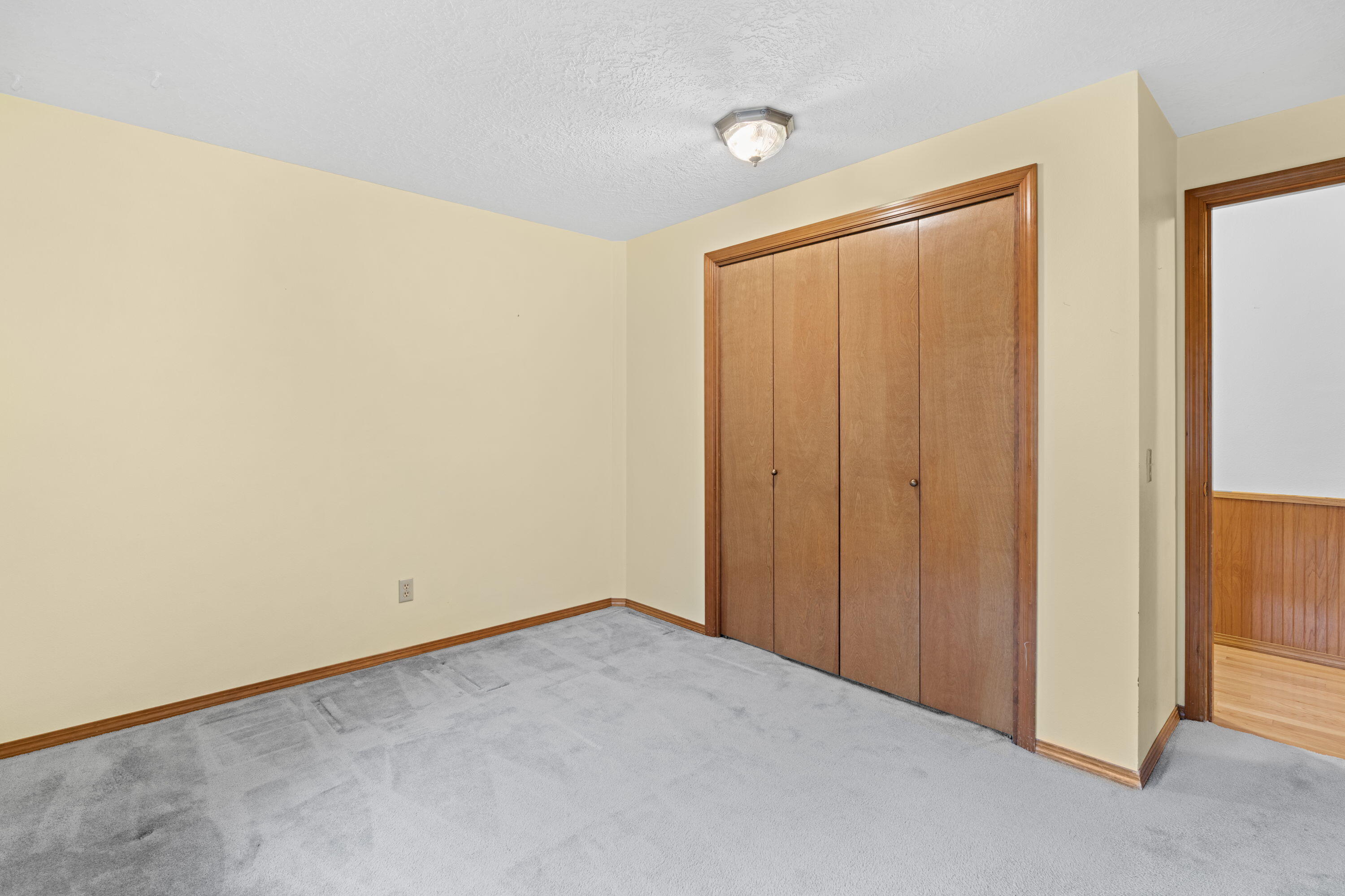 61263 King Jeroboam Avenue