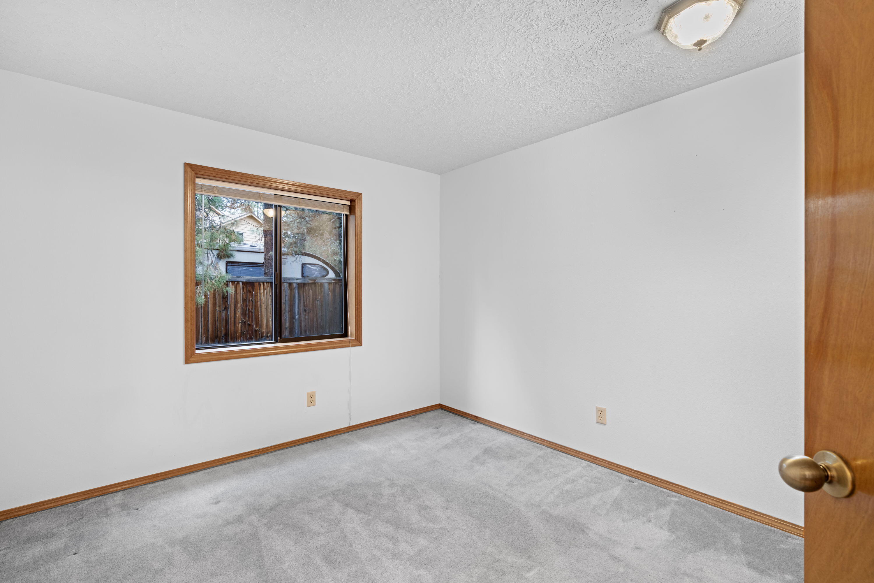 61263 King Jeroboam Avenue