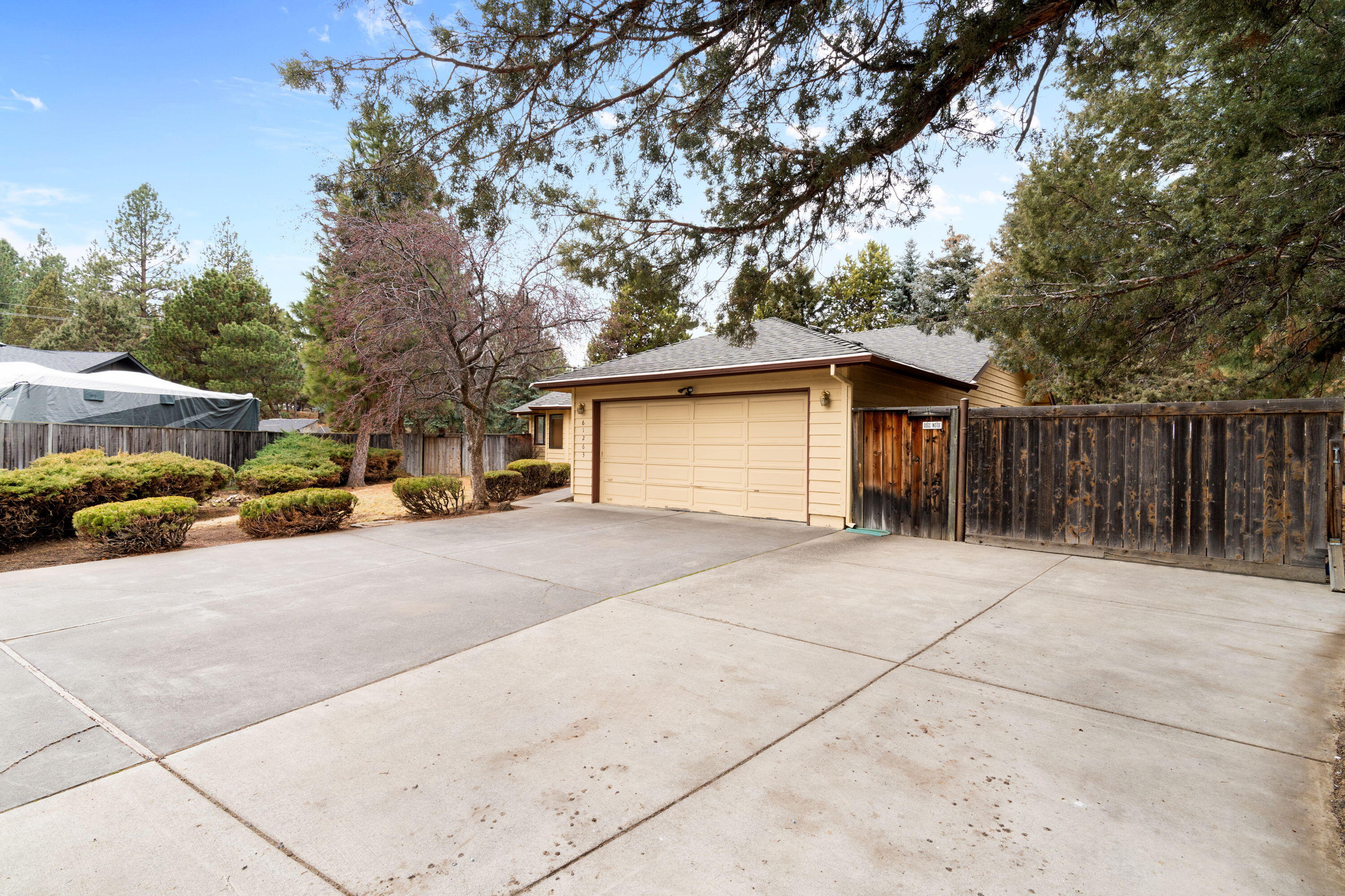 61263 King Jeroboam Avenue