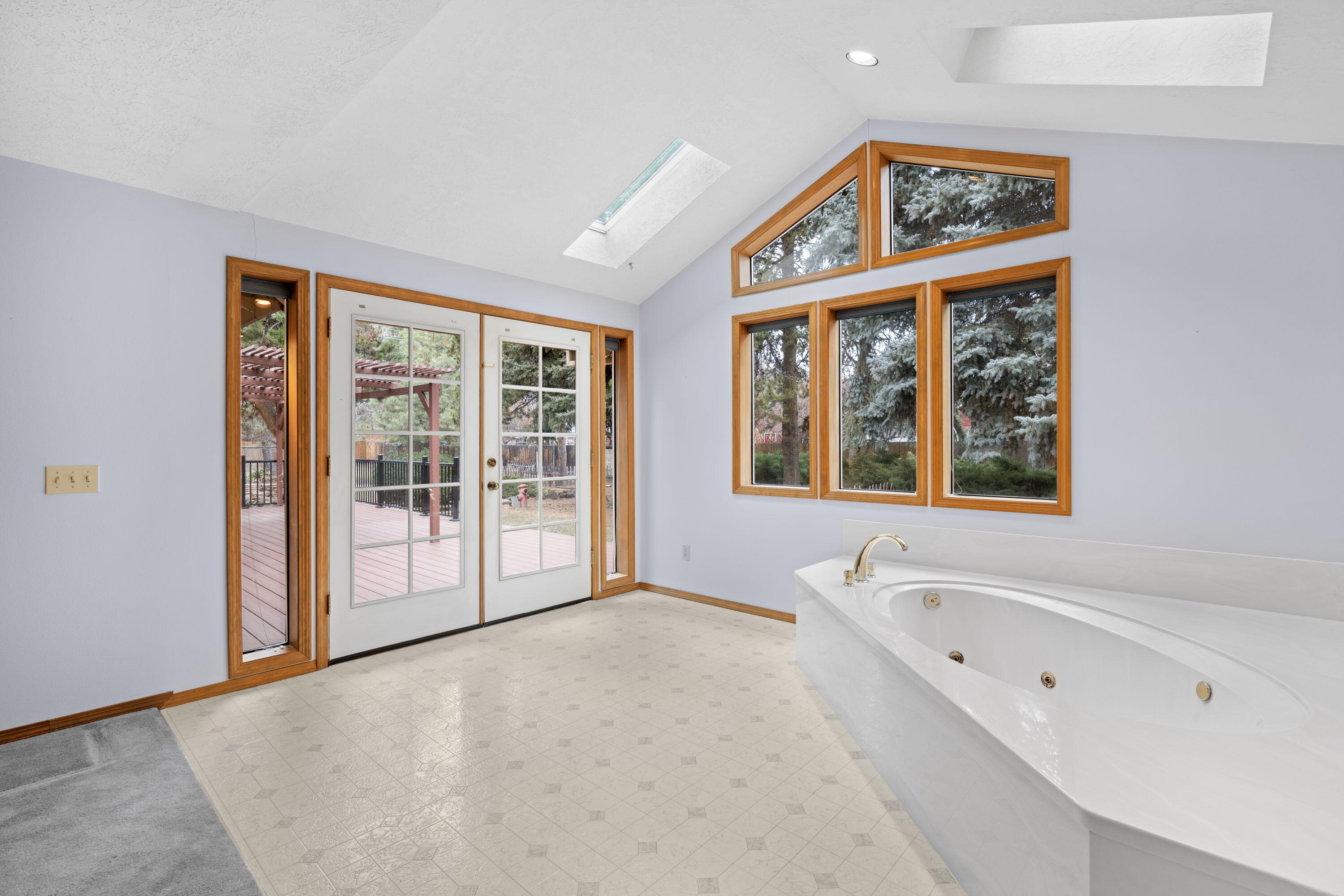 61263 King Jeroboam Avenue