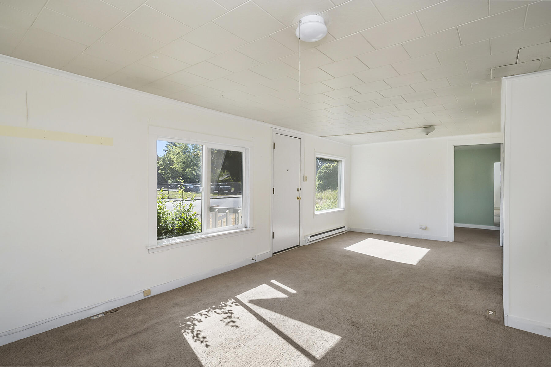 415 NW Broadway Street