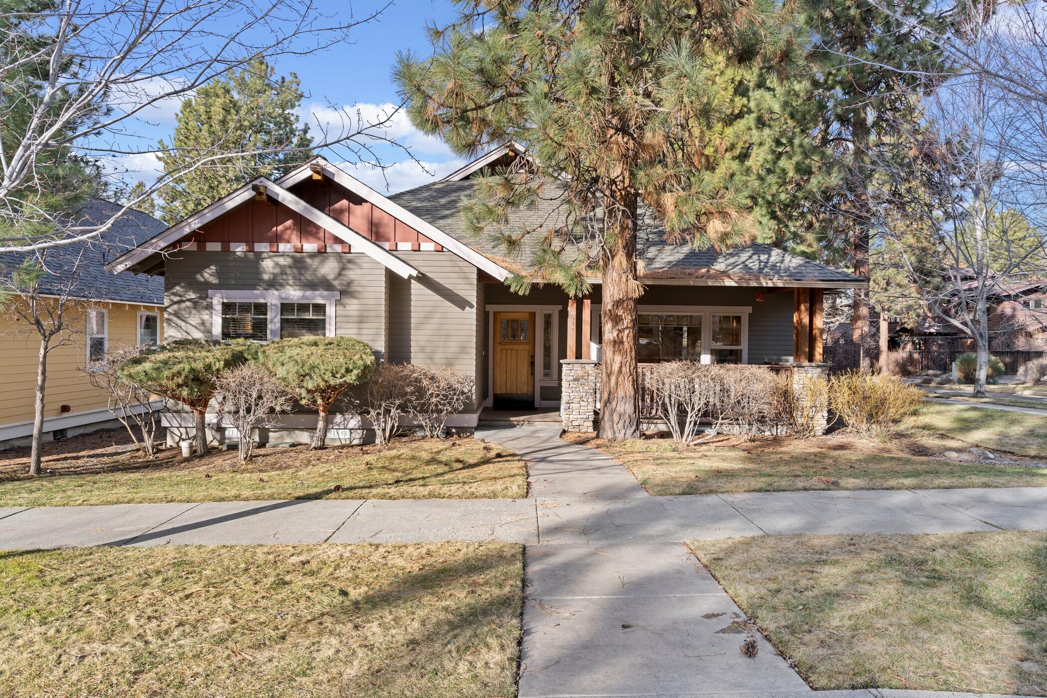 2544 NW Sacagawea Lane