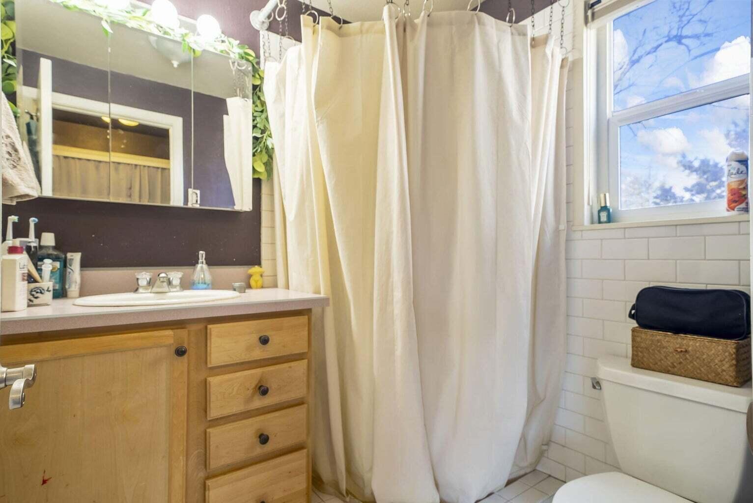 3525 SW Timber Avenue