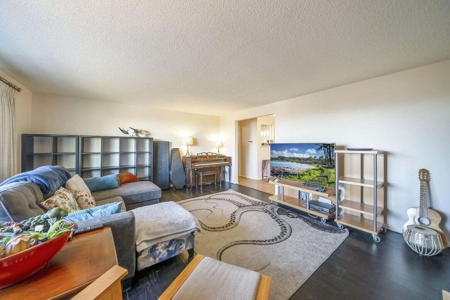 3525 SW Timber Avenue