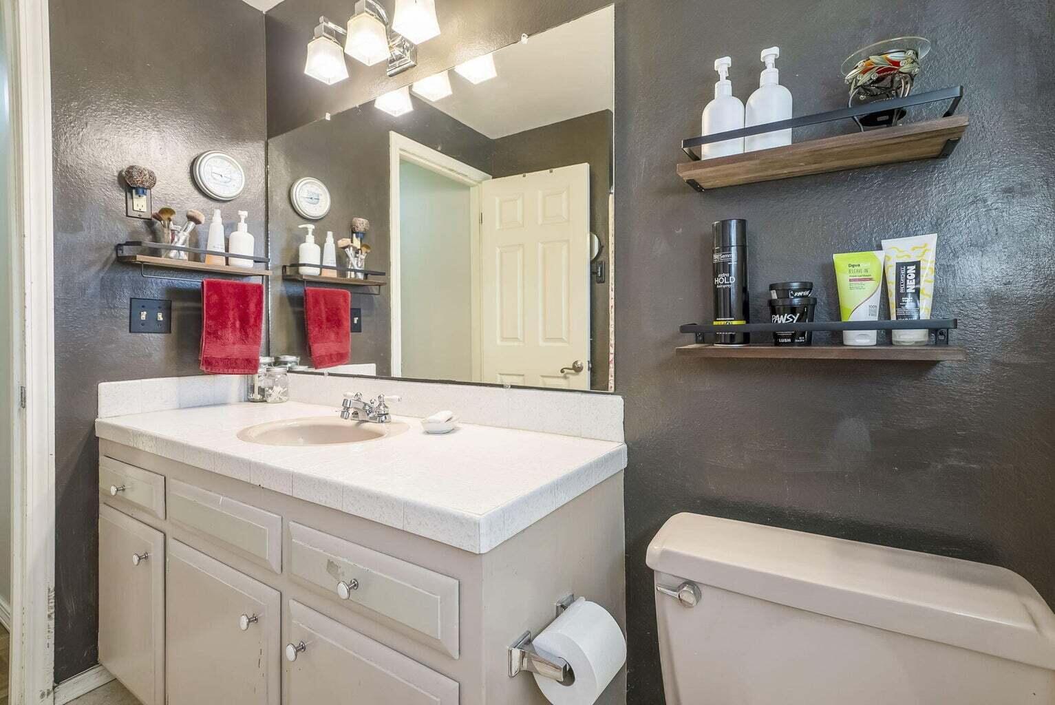 3525 SW Timber Avenue