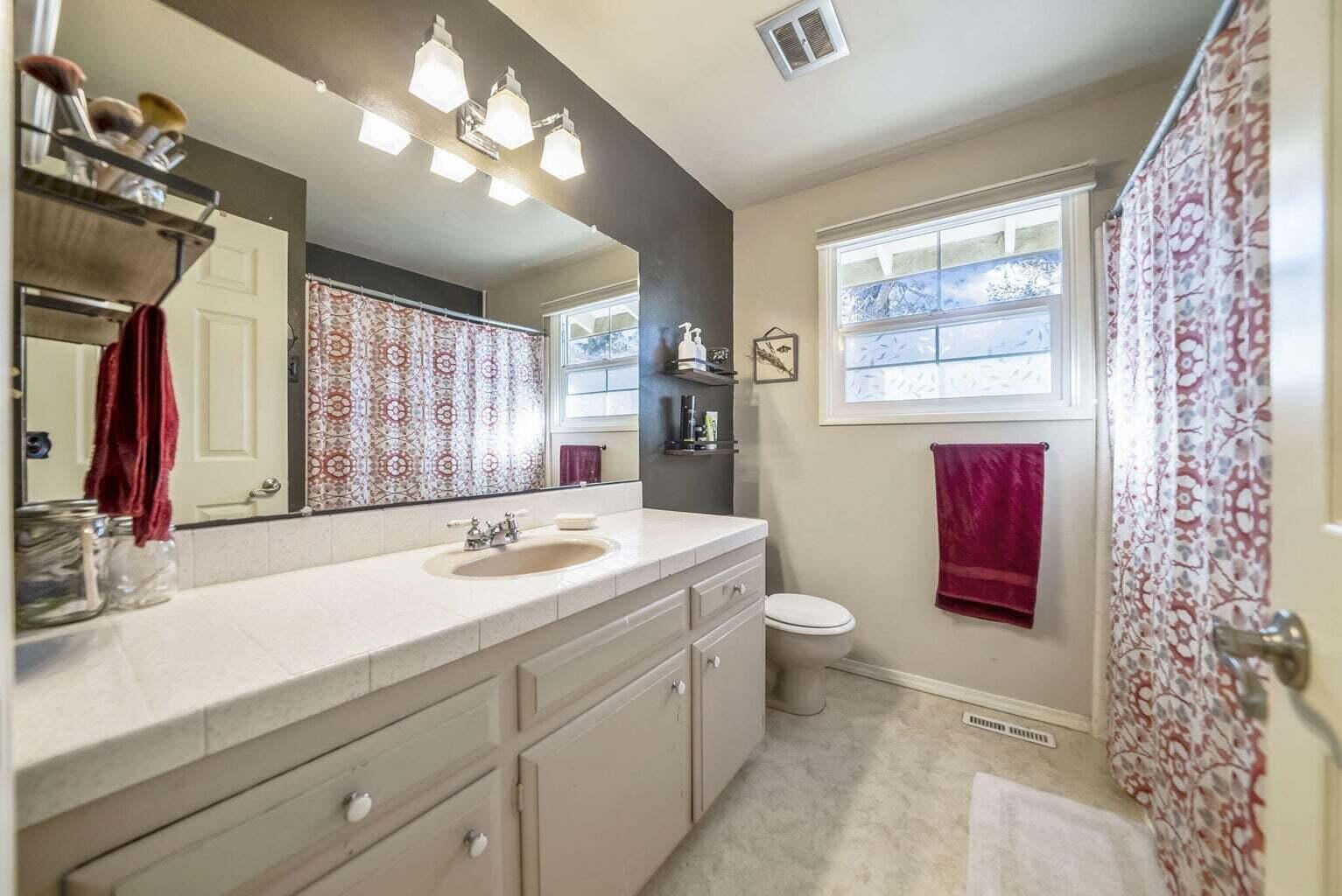 3525 SW Timber Avenue