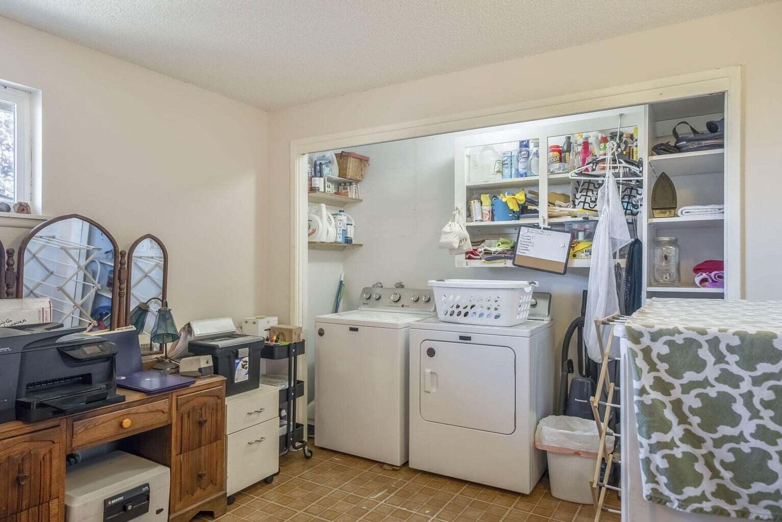 3525 SW Timber Avenue