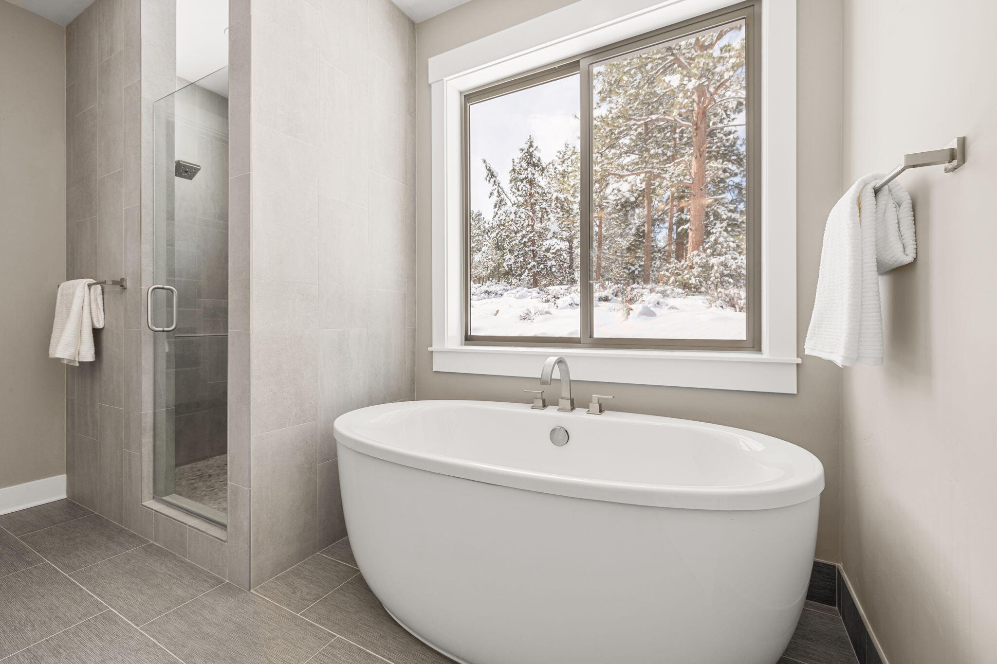 3115 NW Hidden Ridge Drive