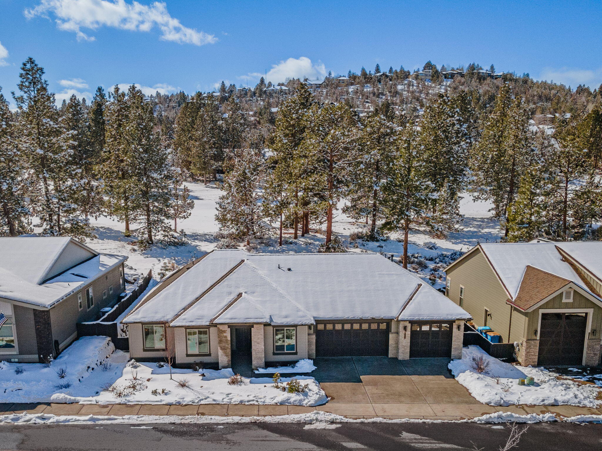 3115 NW Hidden Ridge Drive